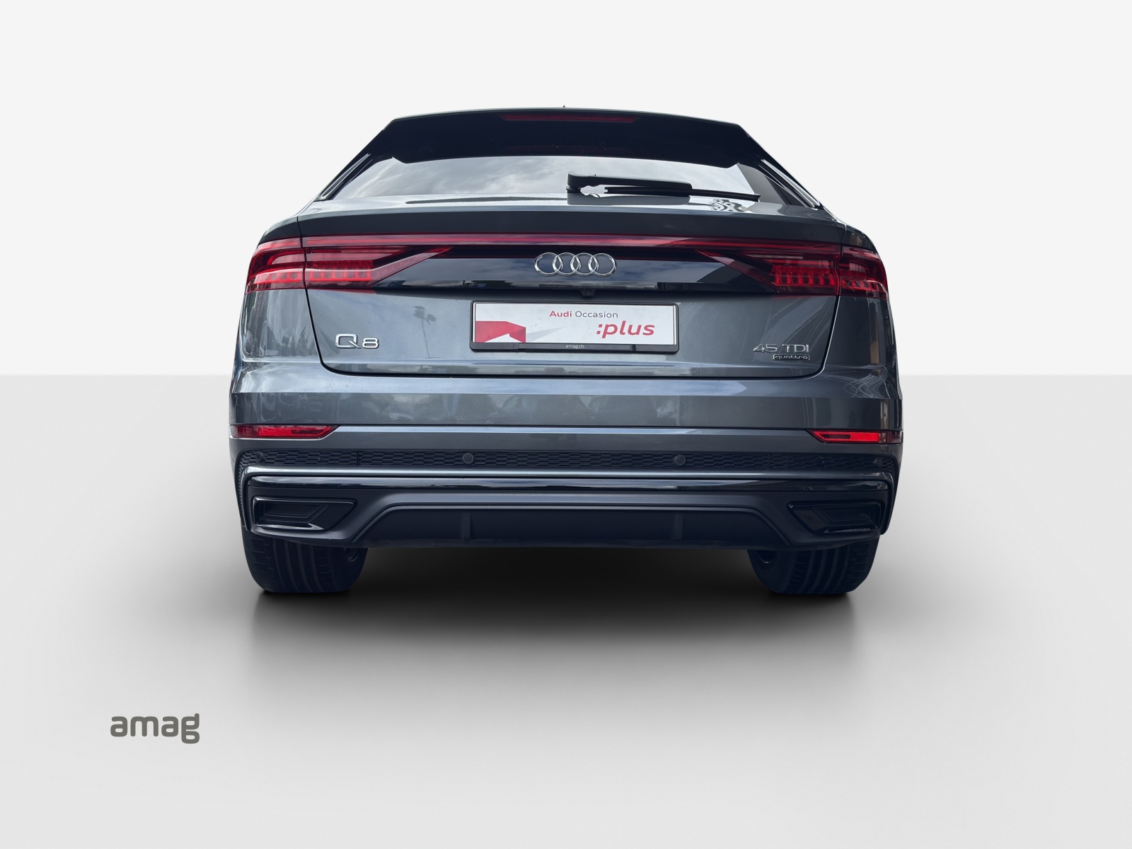 AUDI Q8 45 TDI Black Edition quattro tiptronic-showroom-element-3