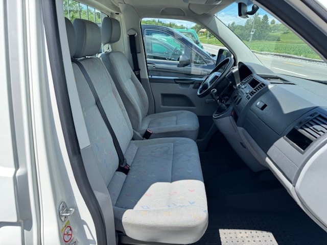 VW T5 2.0 mit 65000 km frisch ab MFK Anhängelast 1800 kg-image-6