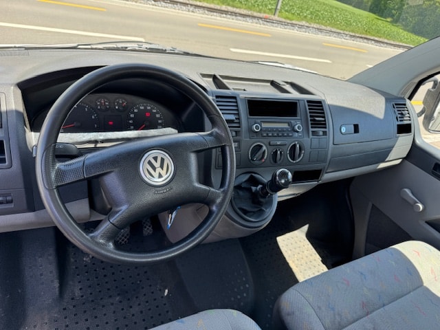 VW T5 2.0 mit 65000 km frisch ab MFK Anhängelast 1800 kg-image-8