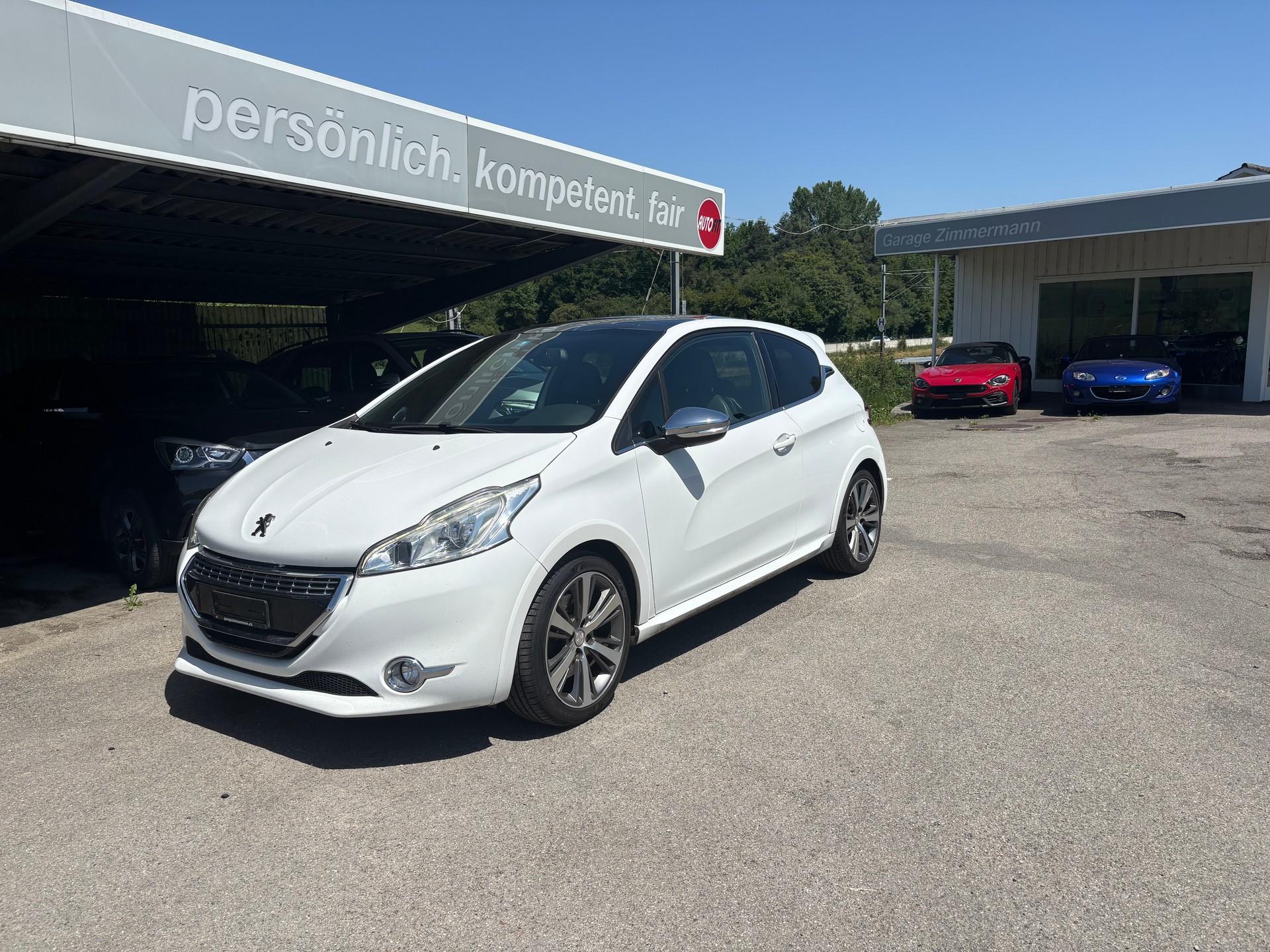 PEUGEOT 208 1.6 Turbo XY