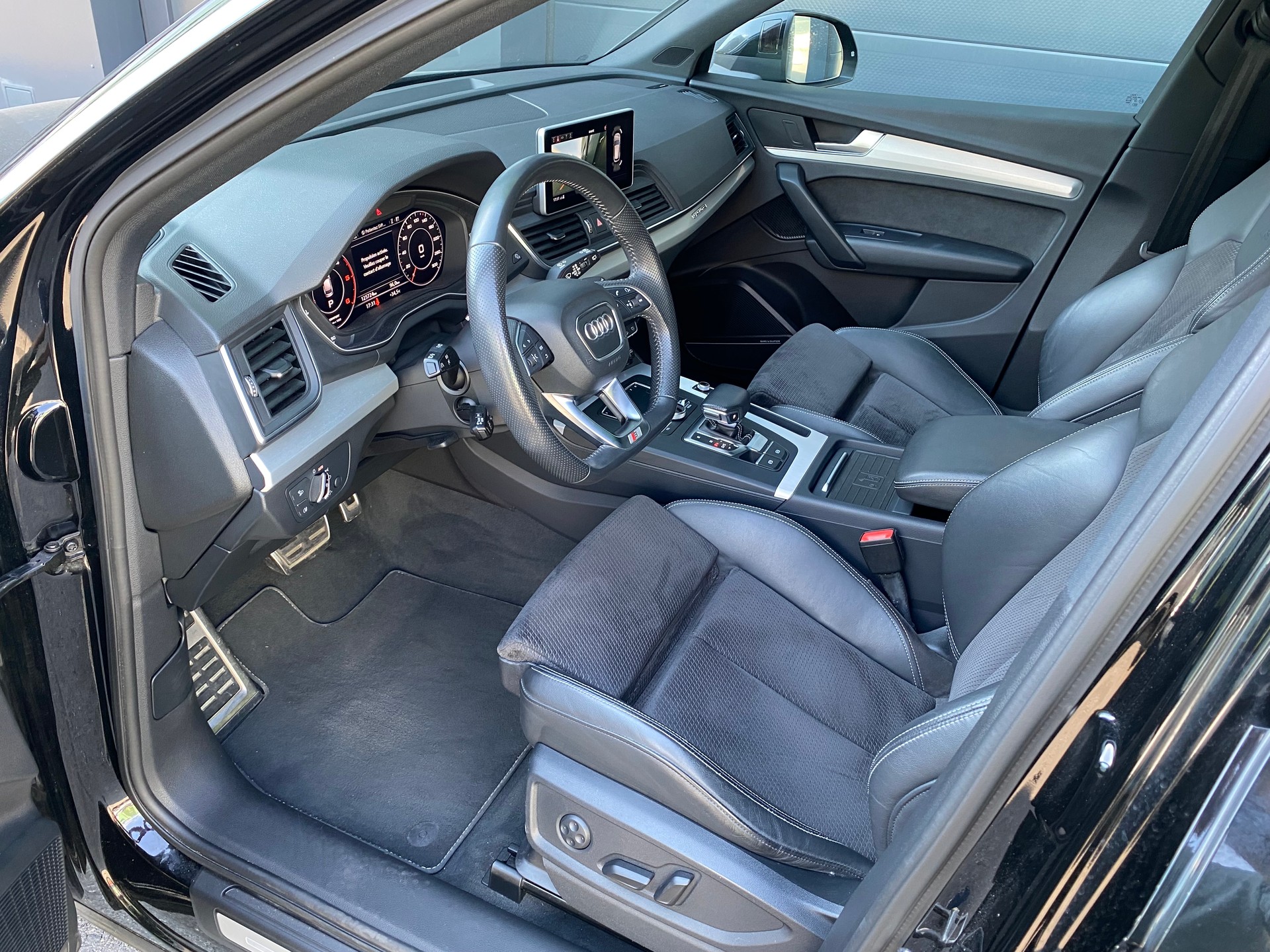 AUDI Q5 3.0 TDI sport S line quattro tiptronic-image-14
