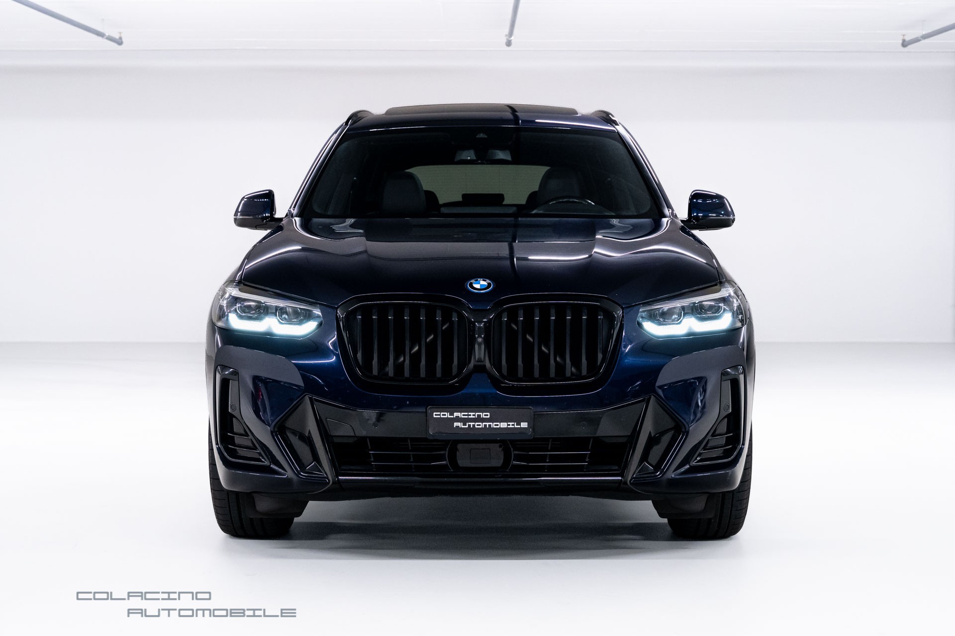 BMW X3 xDrive 30e M Sport-showroom-element-3