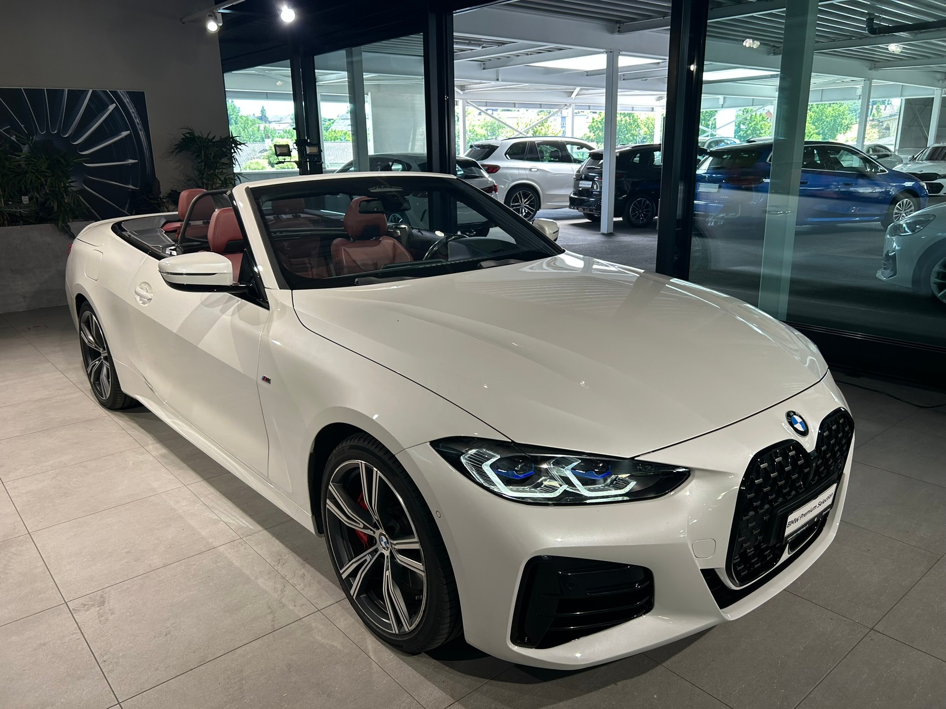 BMW M440i xDrive 48V Cabriolet Steptronic-showroom-element-1
