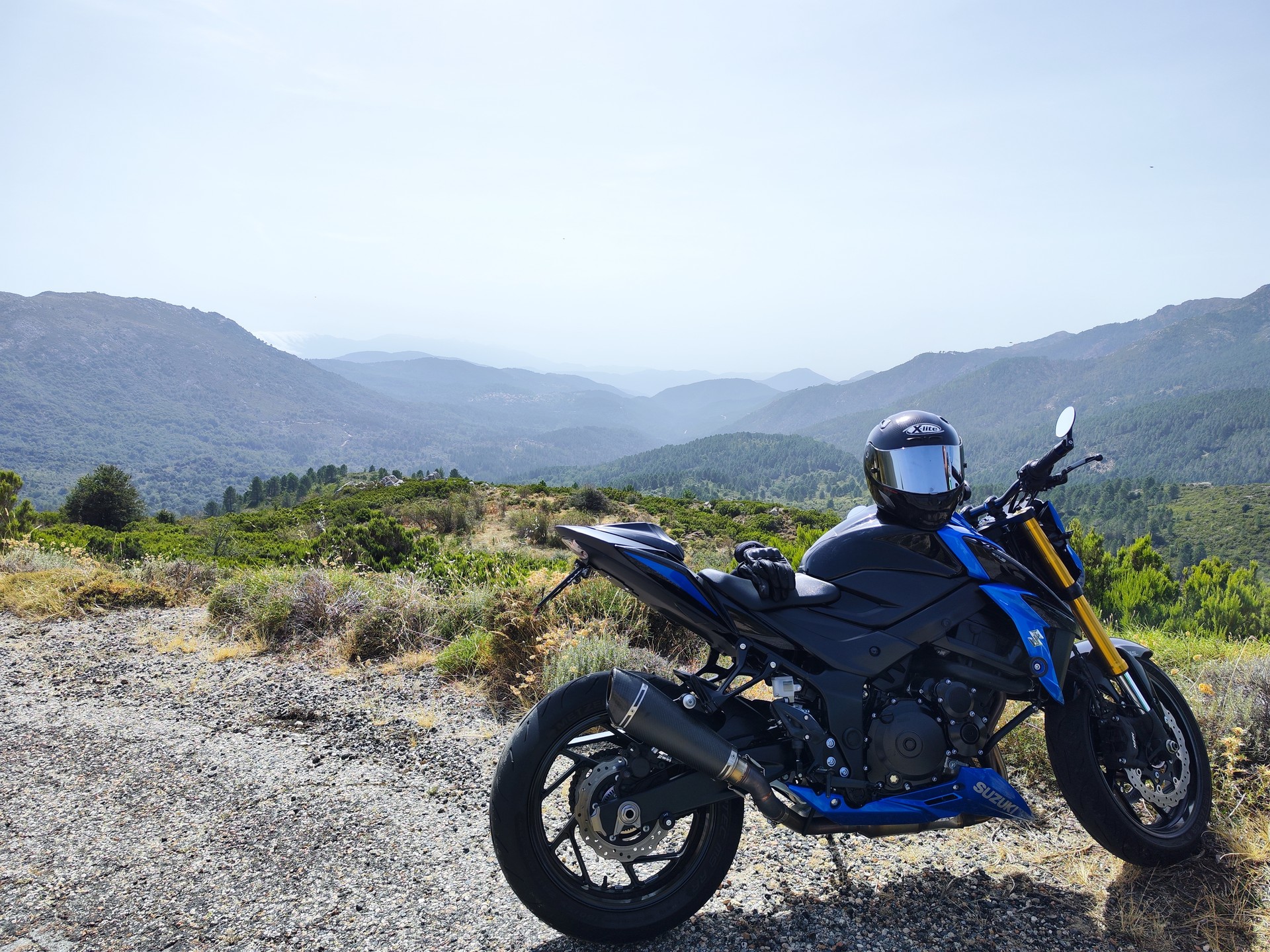 SUZUKI GSX-S 750-image-1