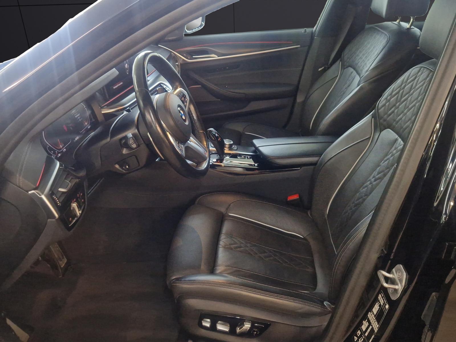 BMW 530d xDrive SAG Touring-image-10