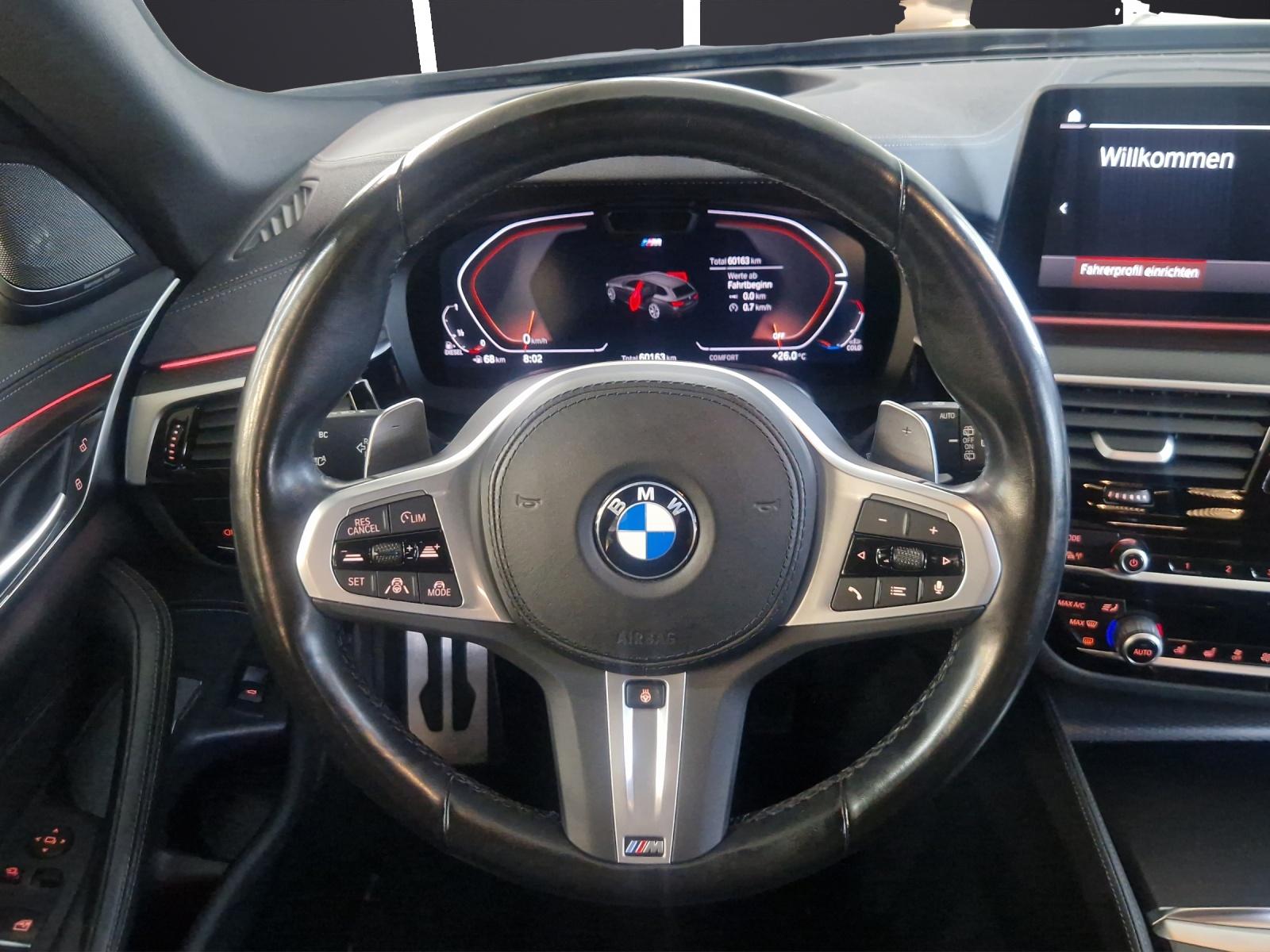 BMW 530d xDrive SAG Touring-image-18