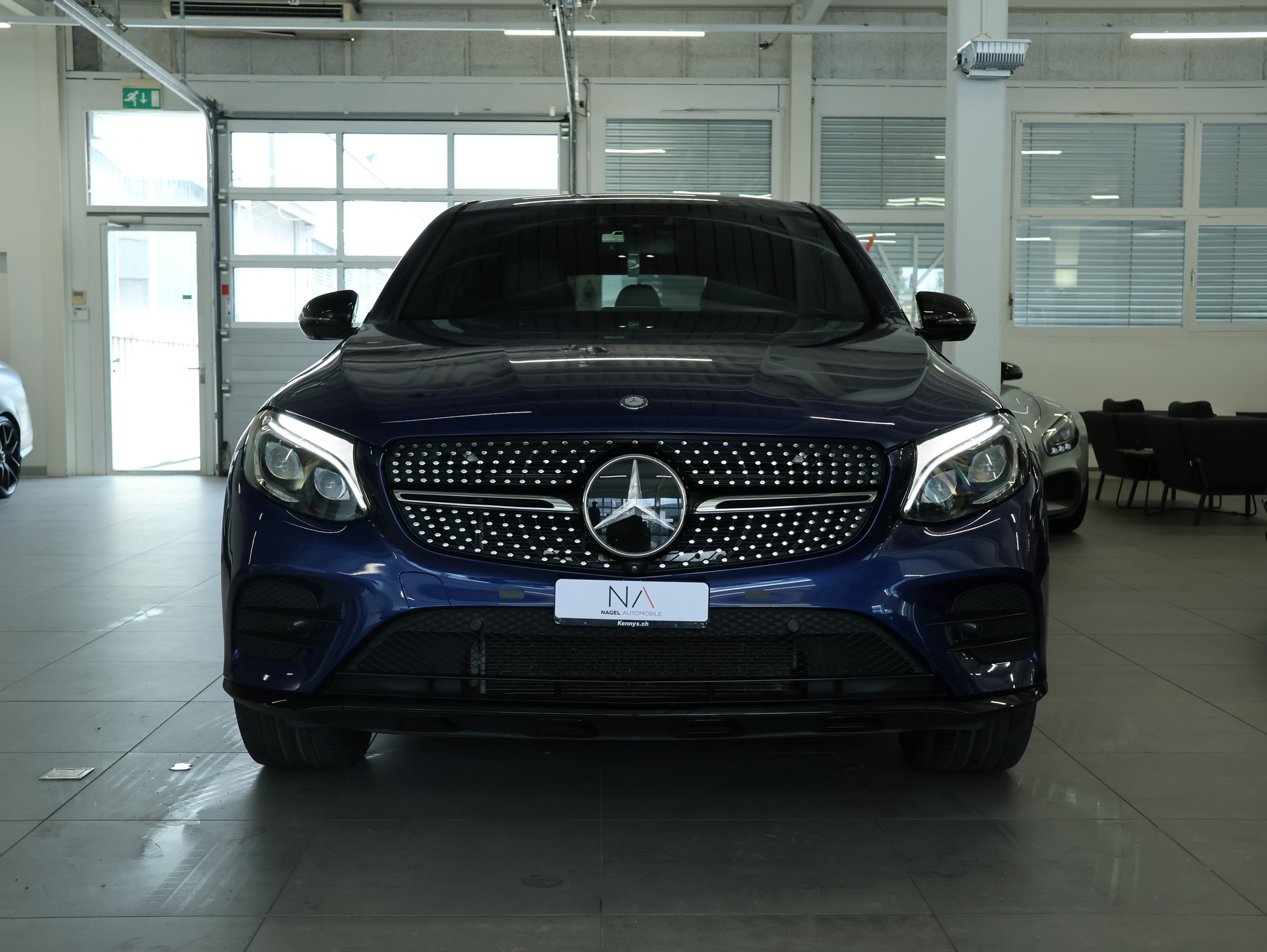 MERCEDES-BENZ GLC 250 d AMG Line 4Matic 9G-Tronic *Burmester* *360 Kamera* *Anhängerkupplung*-showroom-element-2