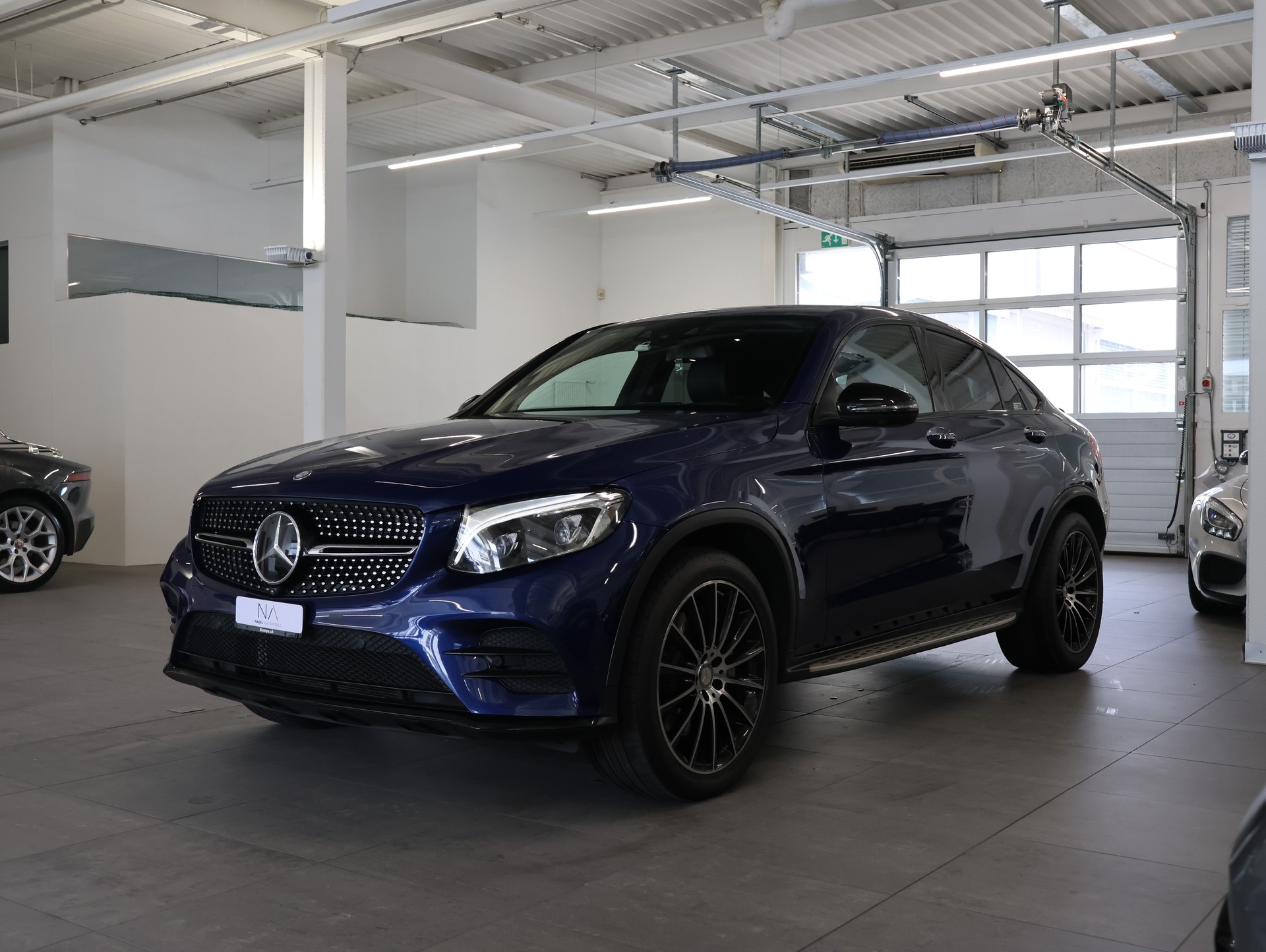 MERCEDES-BENZ GLC 250 d AMG Line 4Matic 9G-Tronic *Burmester* *360 Kamera* *Anhängerkupplung*-showroom-element-3