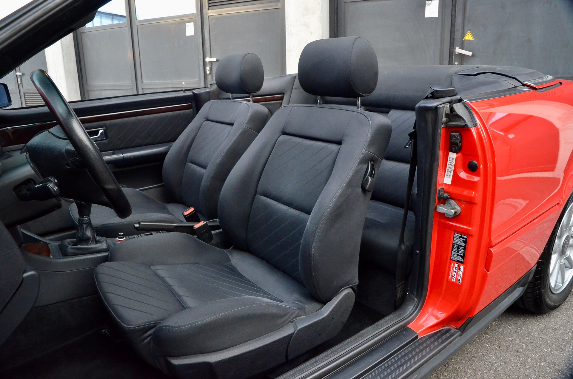 AUDI Cabriolet 2.8 E-showroom-element-2