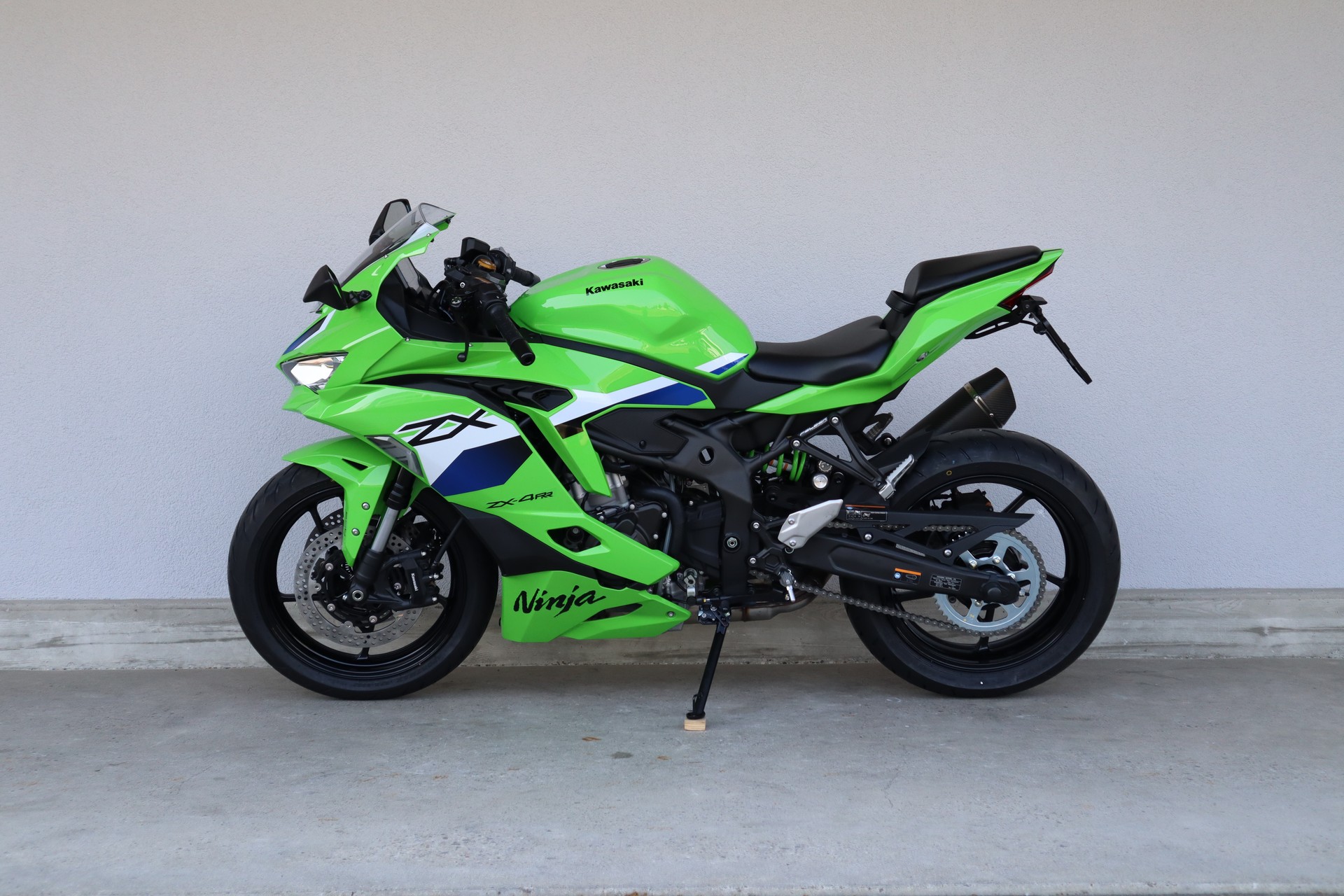 KAWASAKI Ninja ZX-4RR-image-3