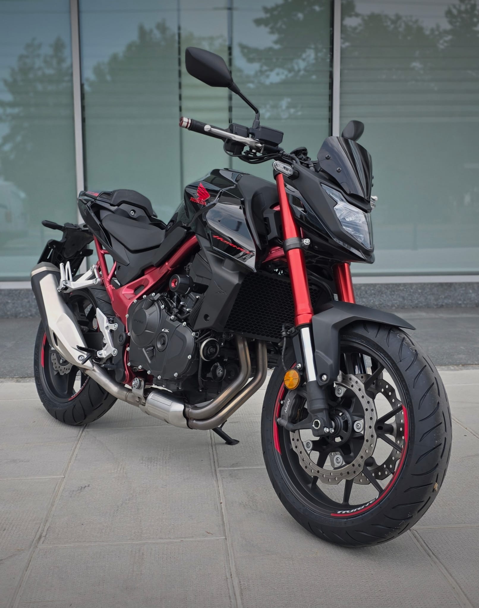 HONDA CB 750 Hornet-image-1