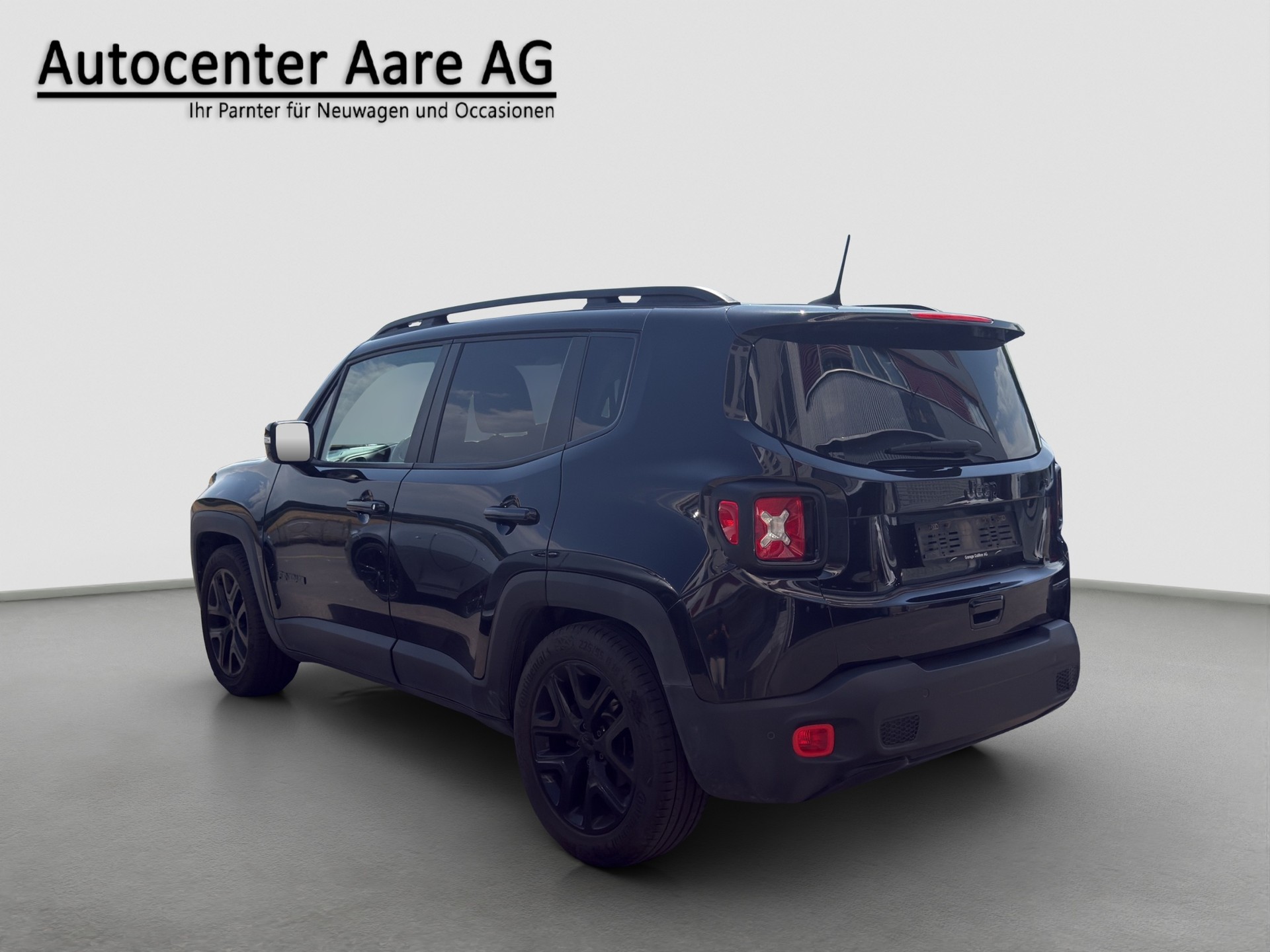 JEEP Renegade 1.0 Turbo Night Eagle-showroom-element-3