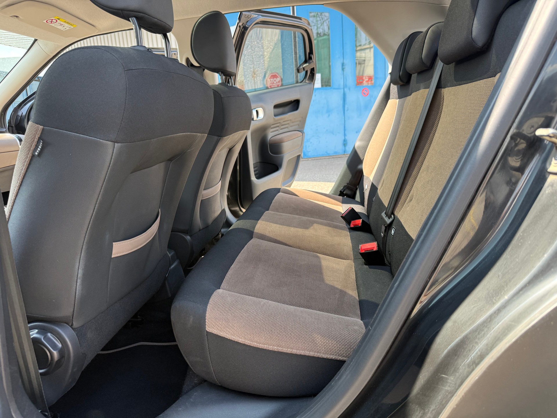 CITROEN C4 Cactus 1.6 e-HDi Shine Edition ETG6-image-8