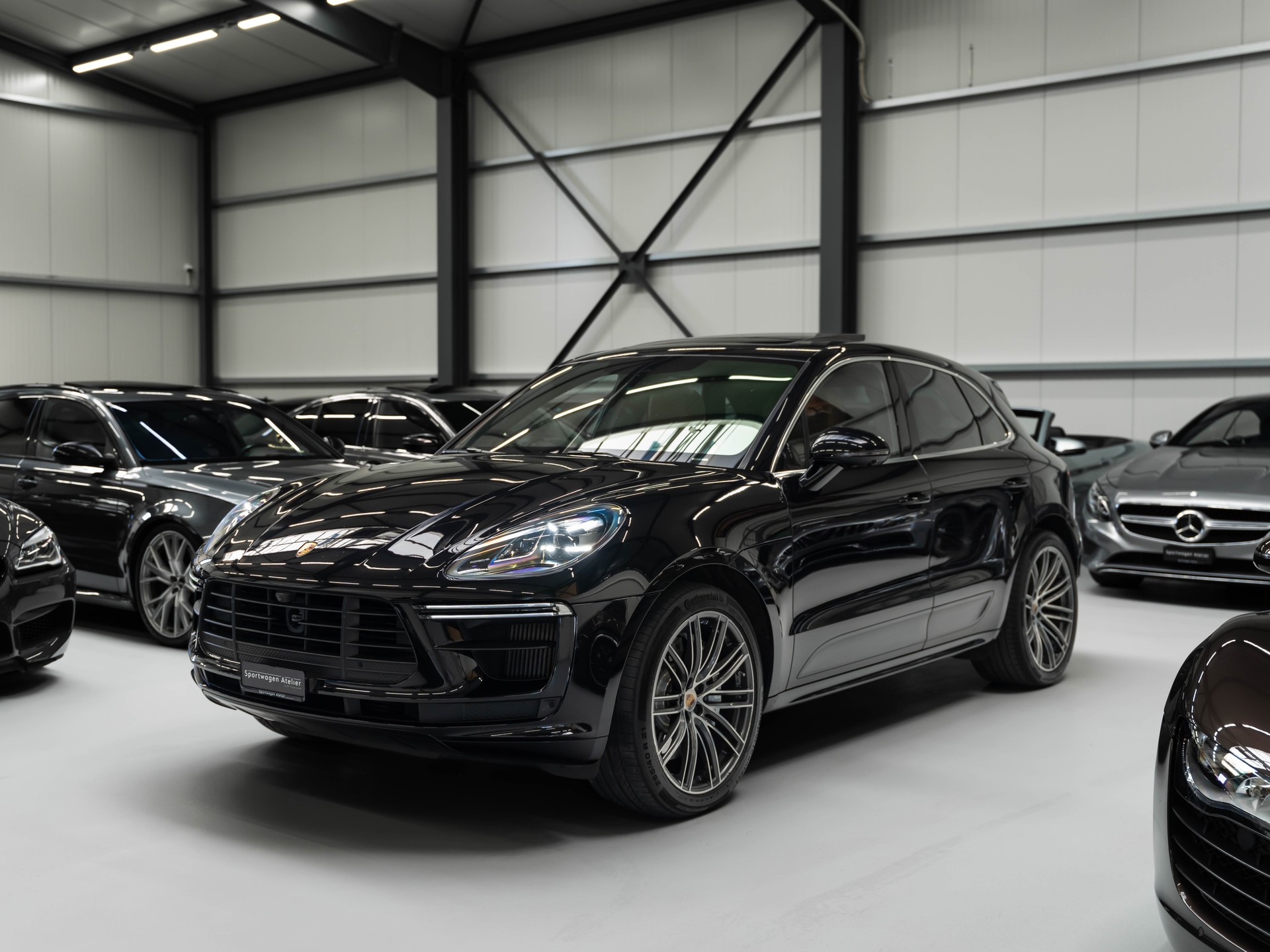 PORSCHE Macan Turbo PDK