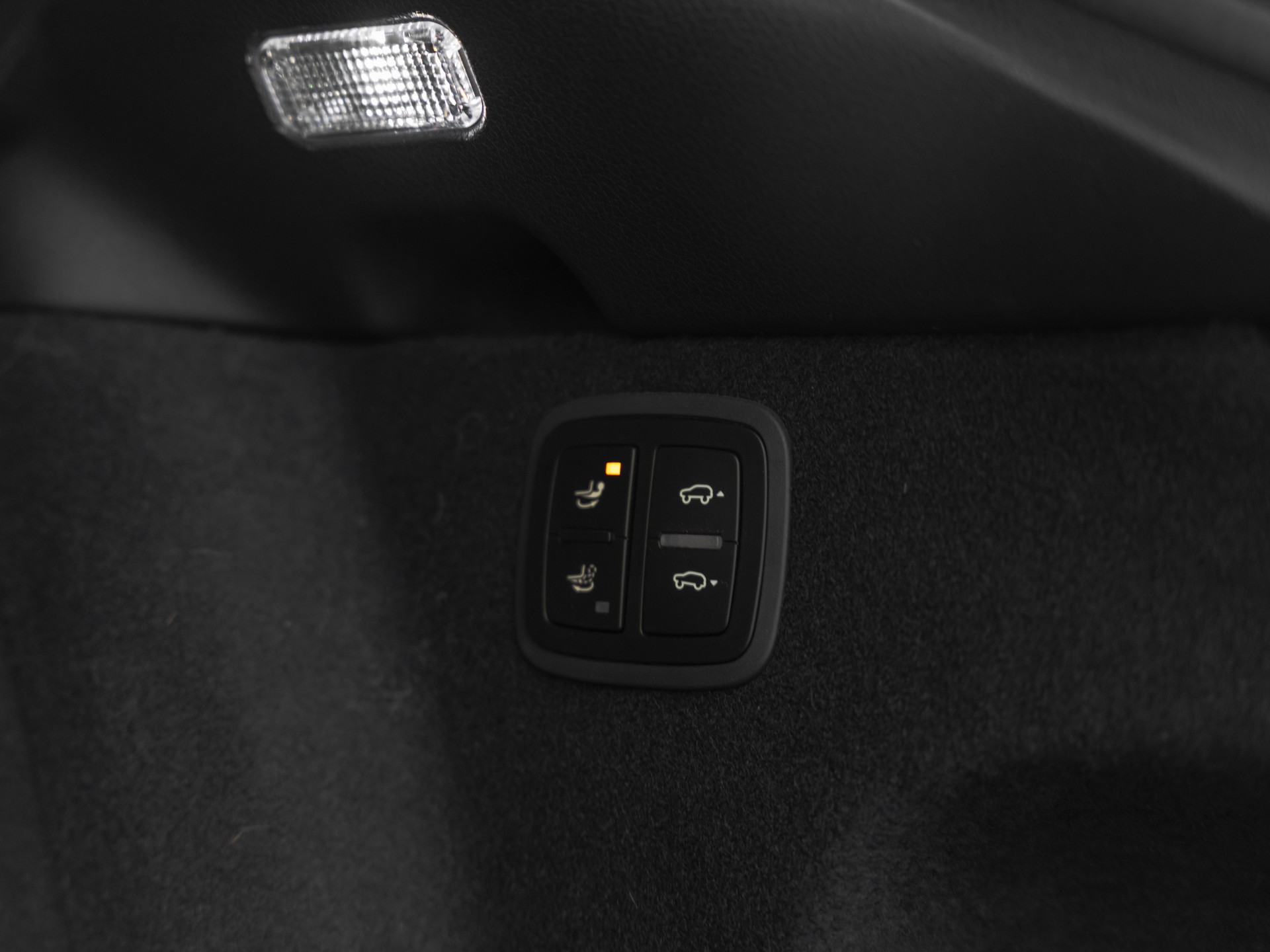 PORSCHE Macan Turbo PDK-image-29