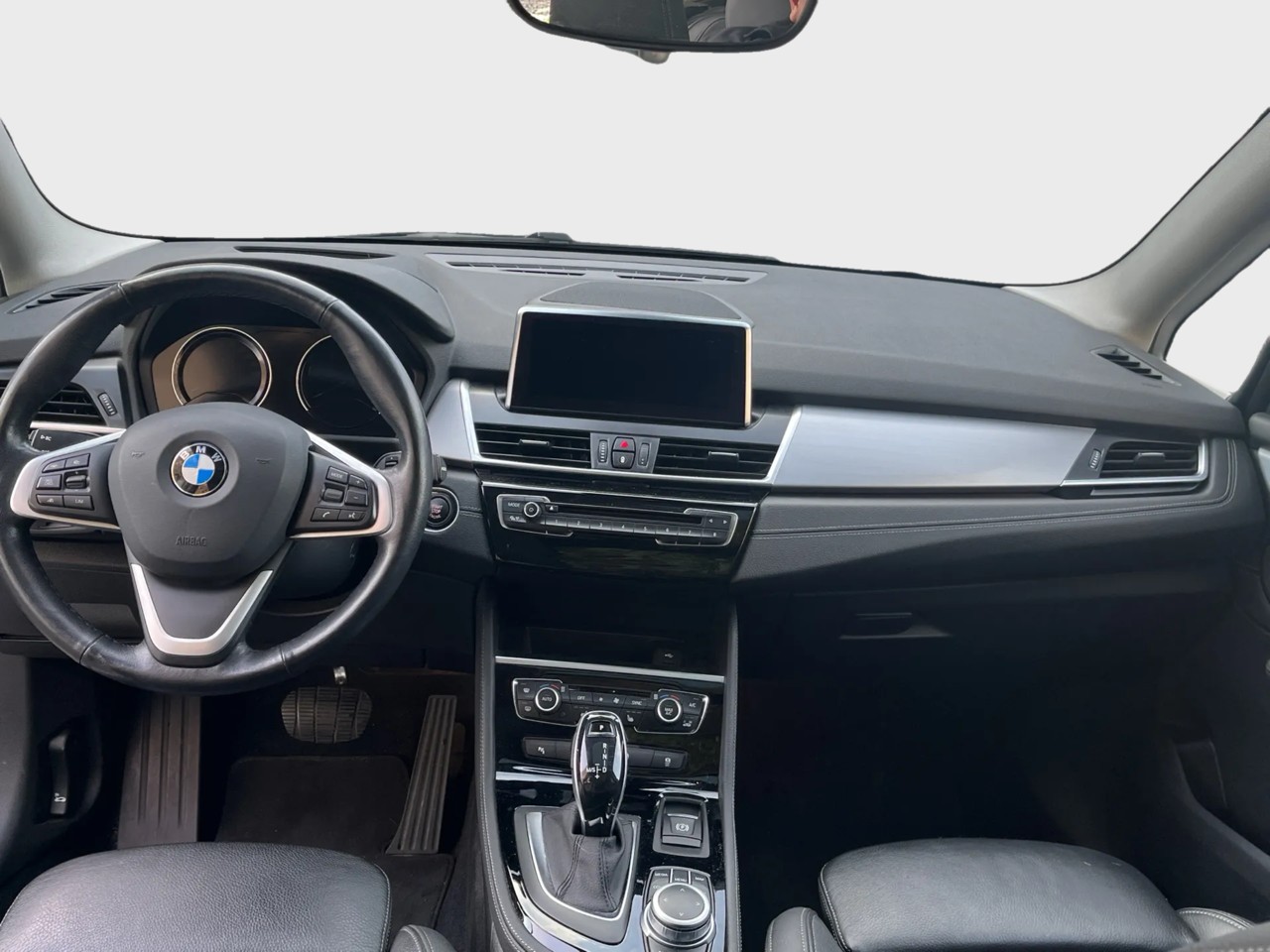 BMW 218d xDrive Gran Tourer Steptronic Sport Line-image-8