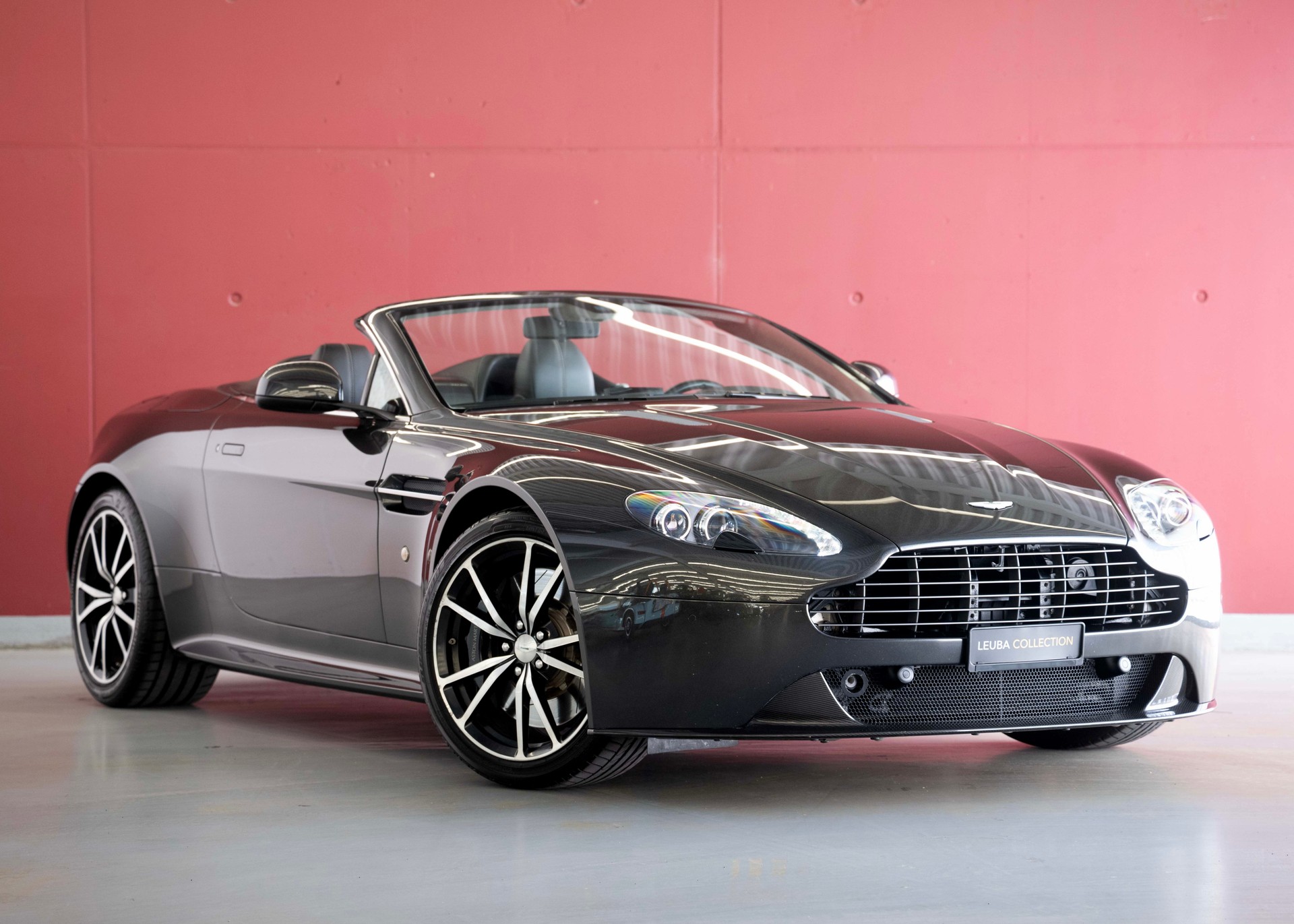 ASTON MARTIN V8 Vantage 4.7 S Roadster SP10 (Limited Edition 1/161, Swiss car, beautiful condition, full Aston history)