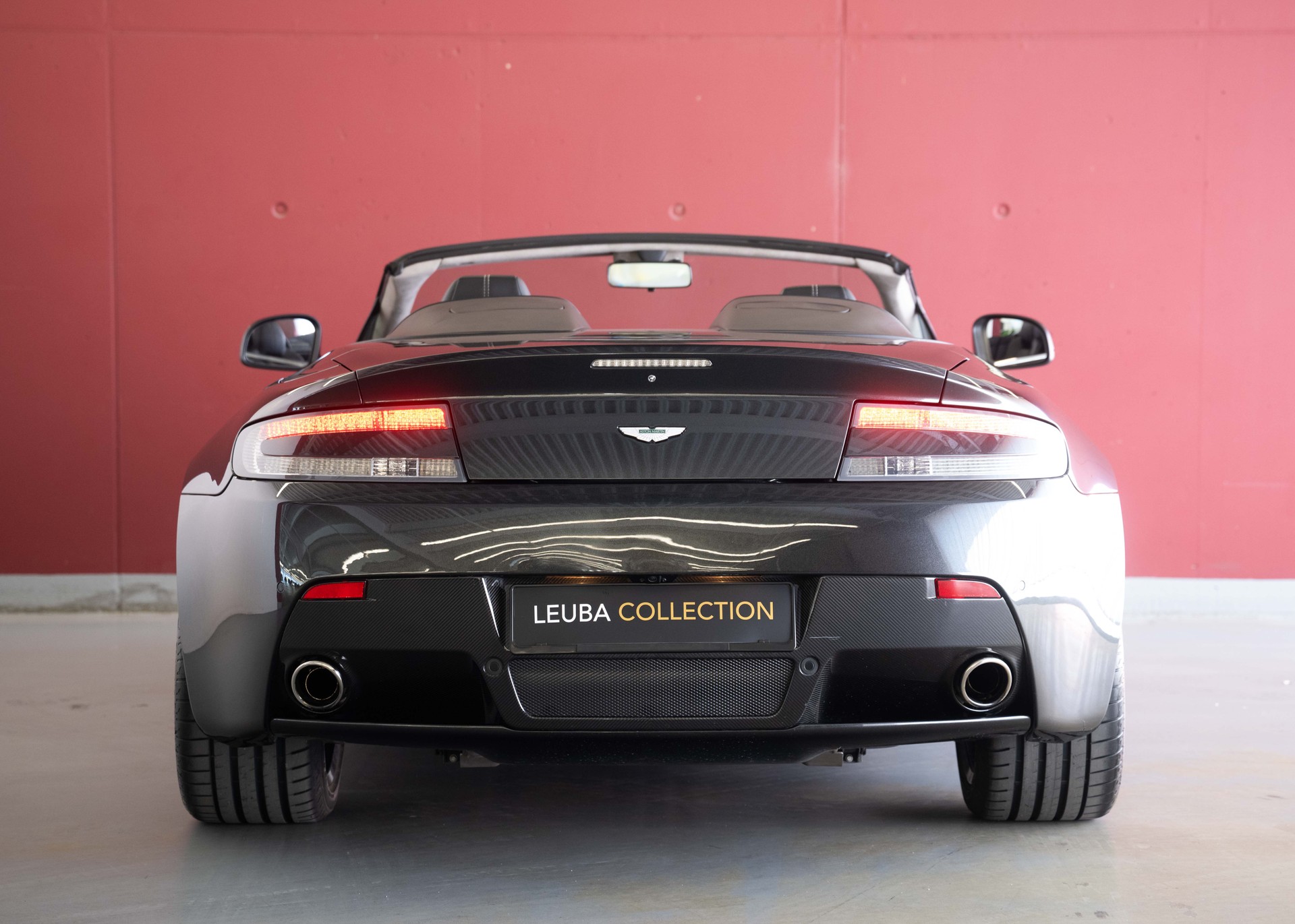 ASTON MARTIN V8 Vantage 4.7 S Roadster SP10 (Limited Edition 1/161, Swiss car, beautiful condition, full Aston history)-showroom-element-3