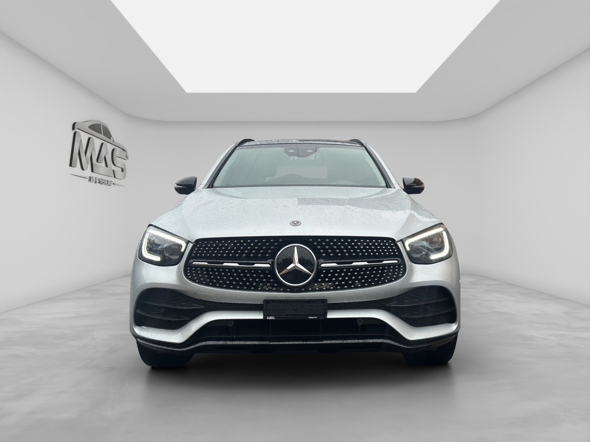 MERCEDES-BENZ GLC 220 d AMG Line 4Matic 9G-Tronic-showroom-element-1