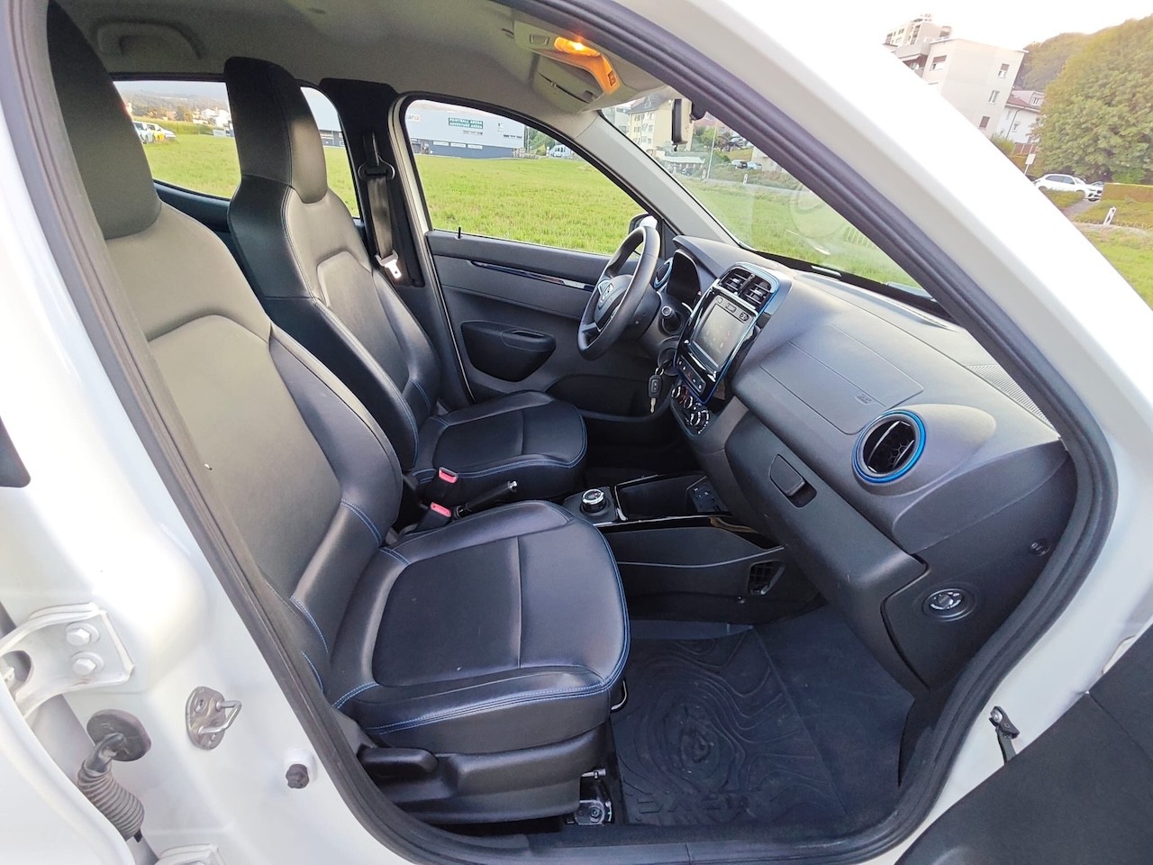 DACIA Spring Comfort Plus SCHNELLLADEOPTION CCS-image-9