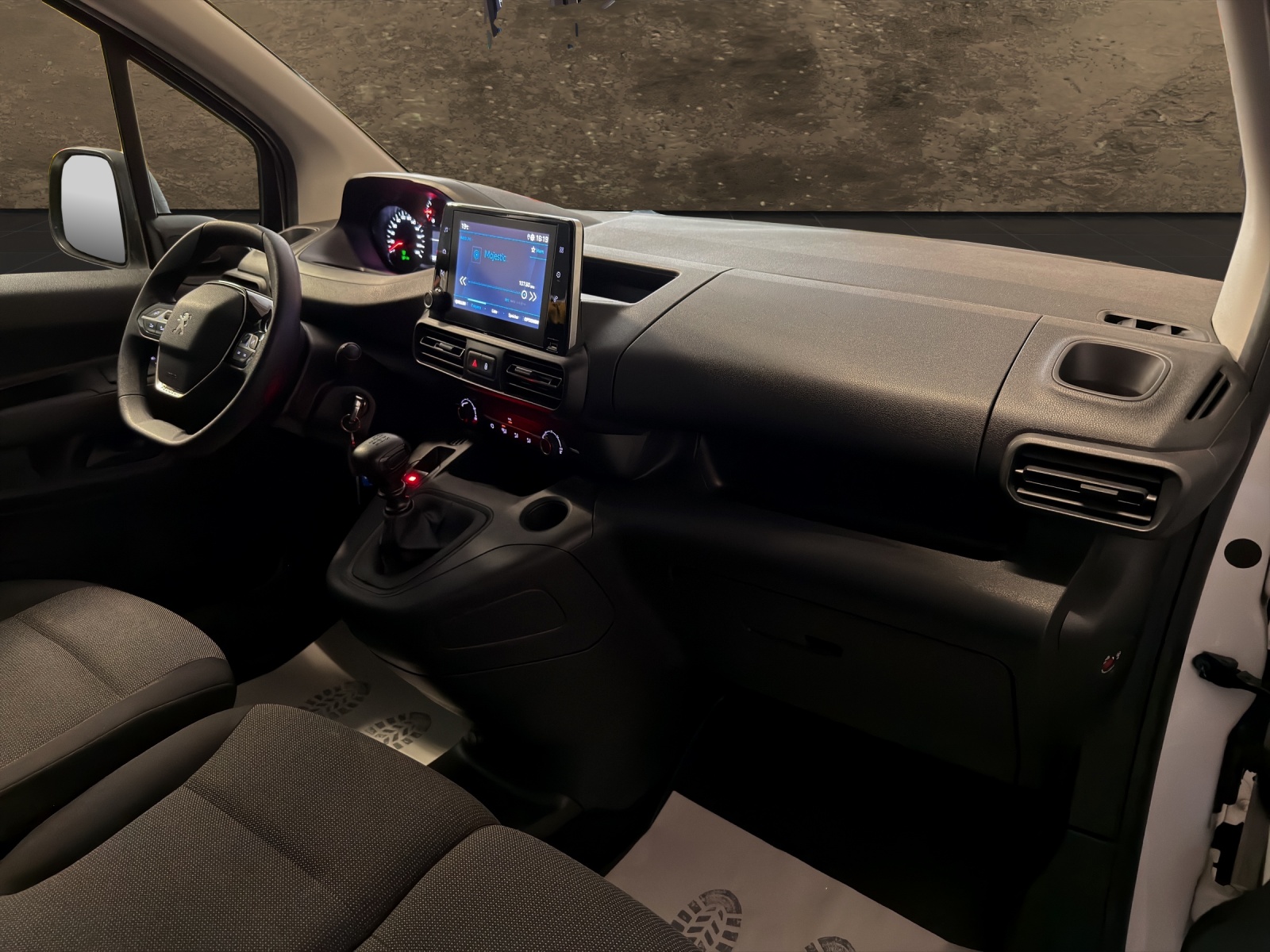 PEUGEOT 1.5 Blue HDi s/s Asphalt 1000kg-image-11
