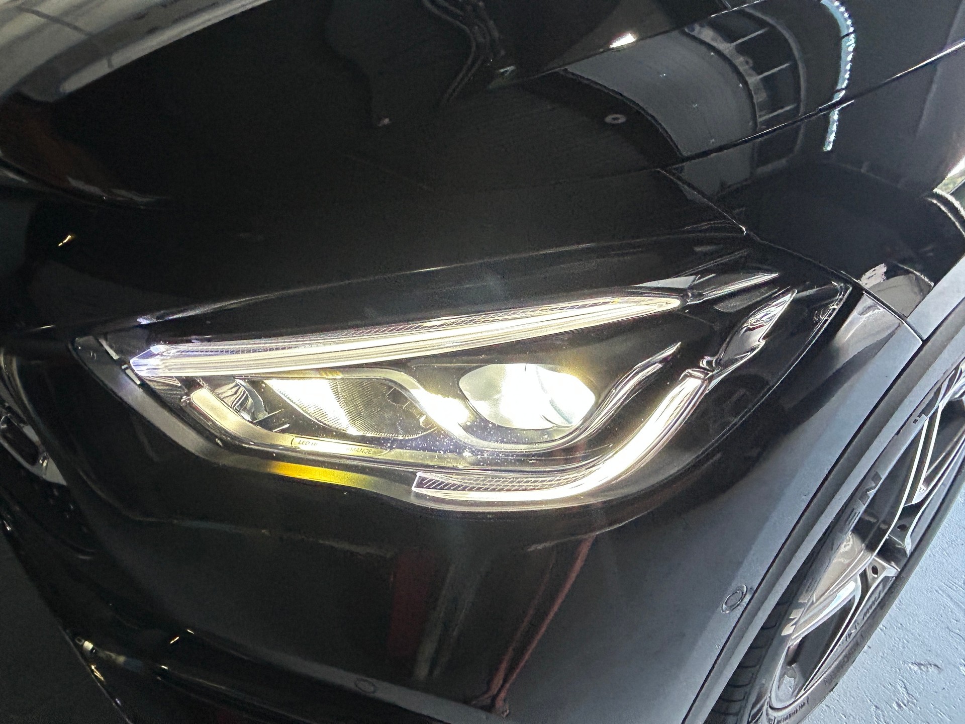MERCEDES-BENZ GLA 250 4Matic AMG Line 8G-DCT-image-27