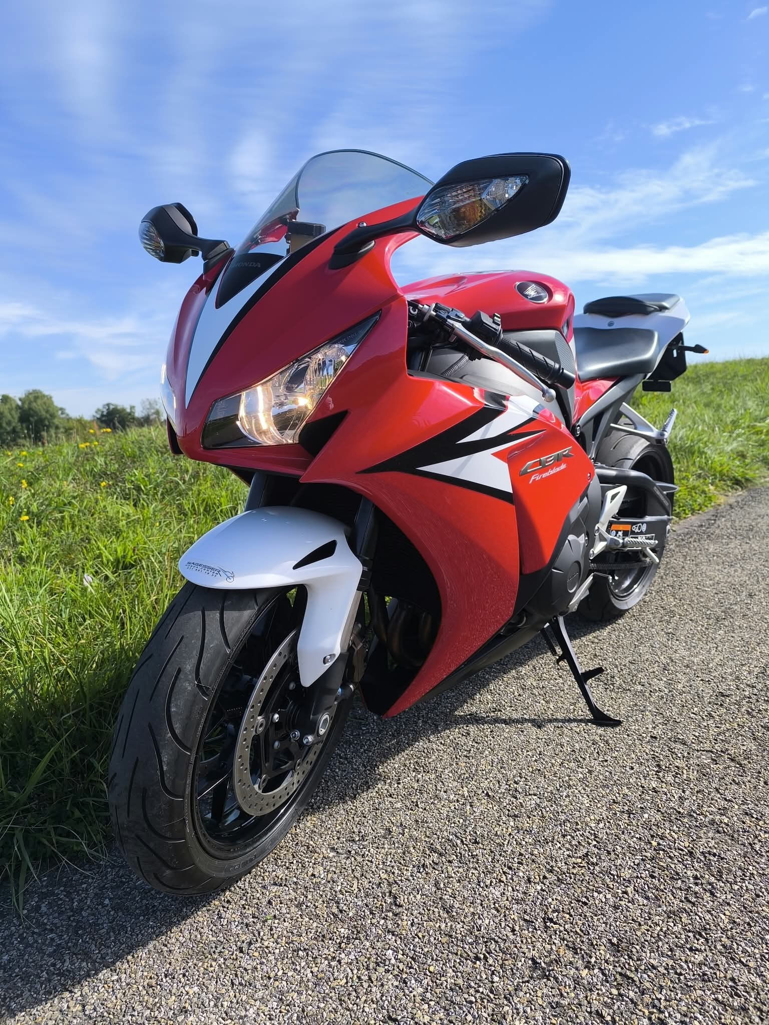 HONDA CBR 1000 RA ABS-image-0