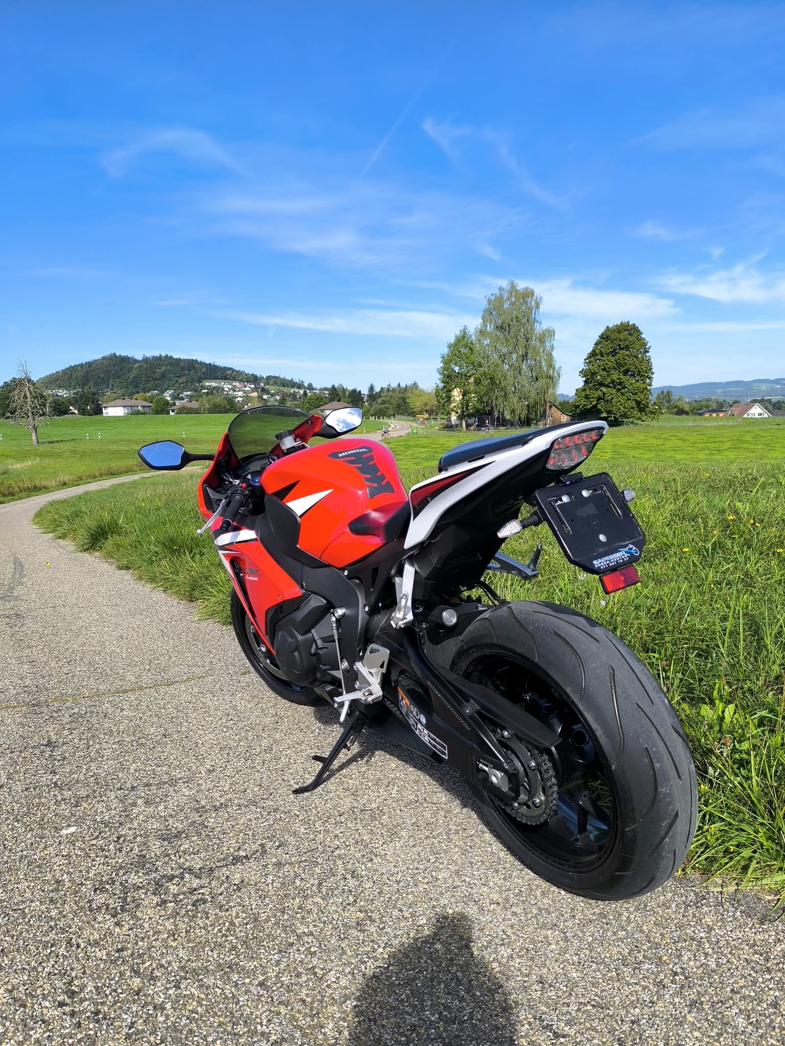 HONDA CBR 1000 RA ABS-image-5