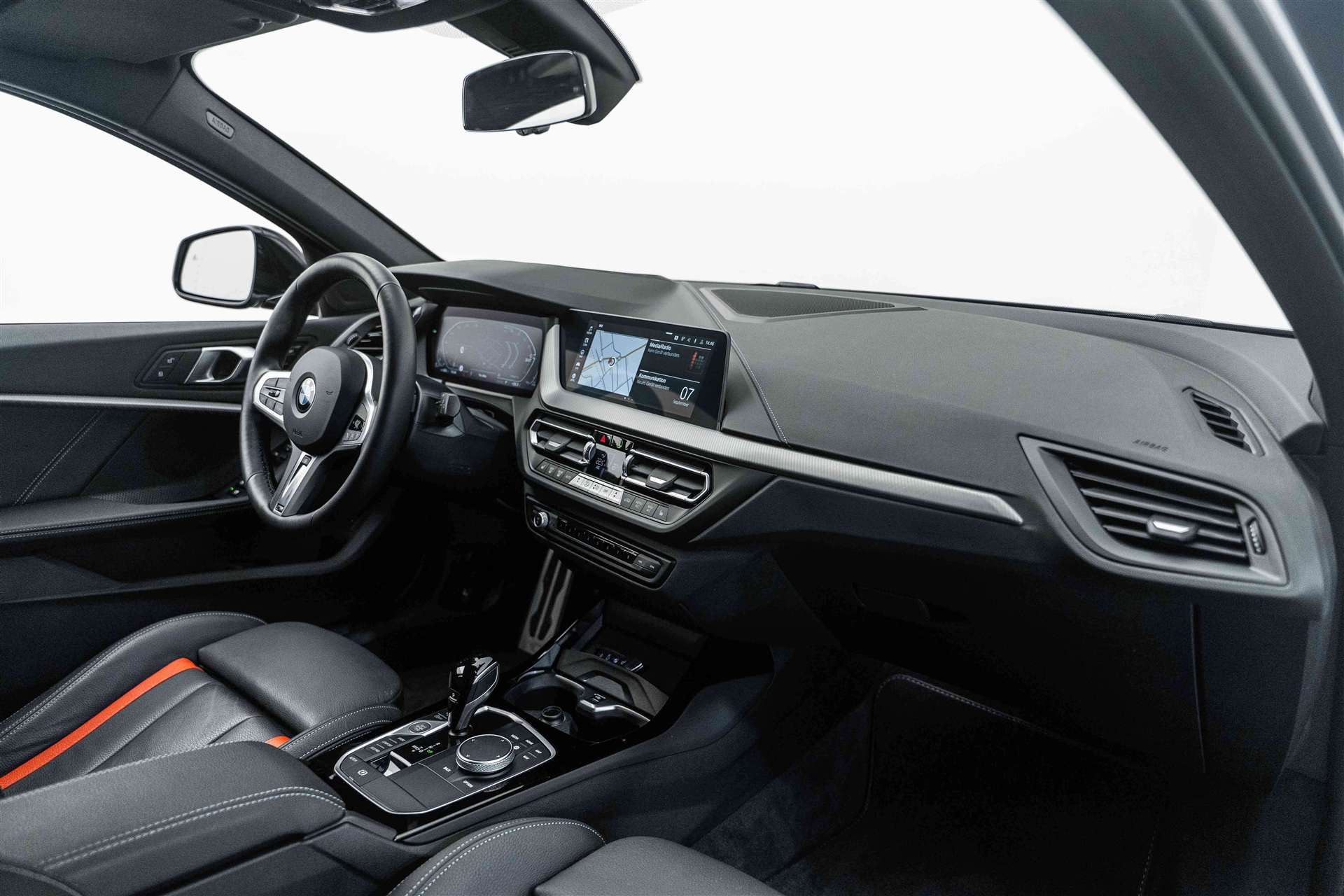 BMW 120d xDrive Steptronic M Sport Pro-image-10