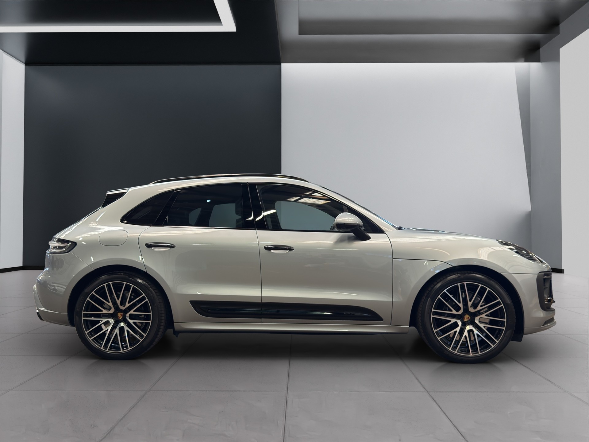 PORSCHE Macan GTS PDK-showroom-element-2