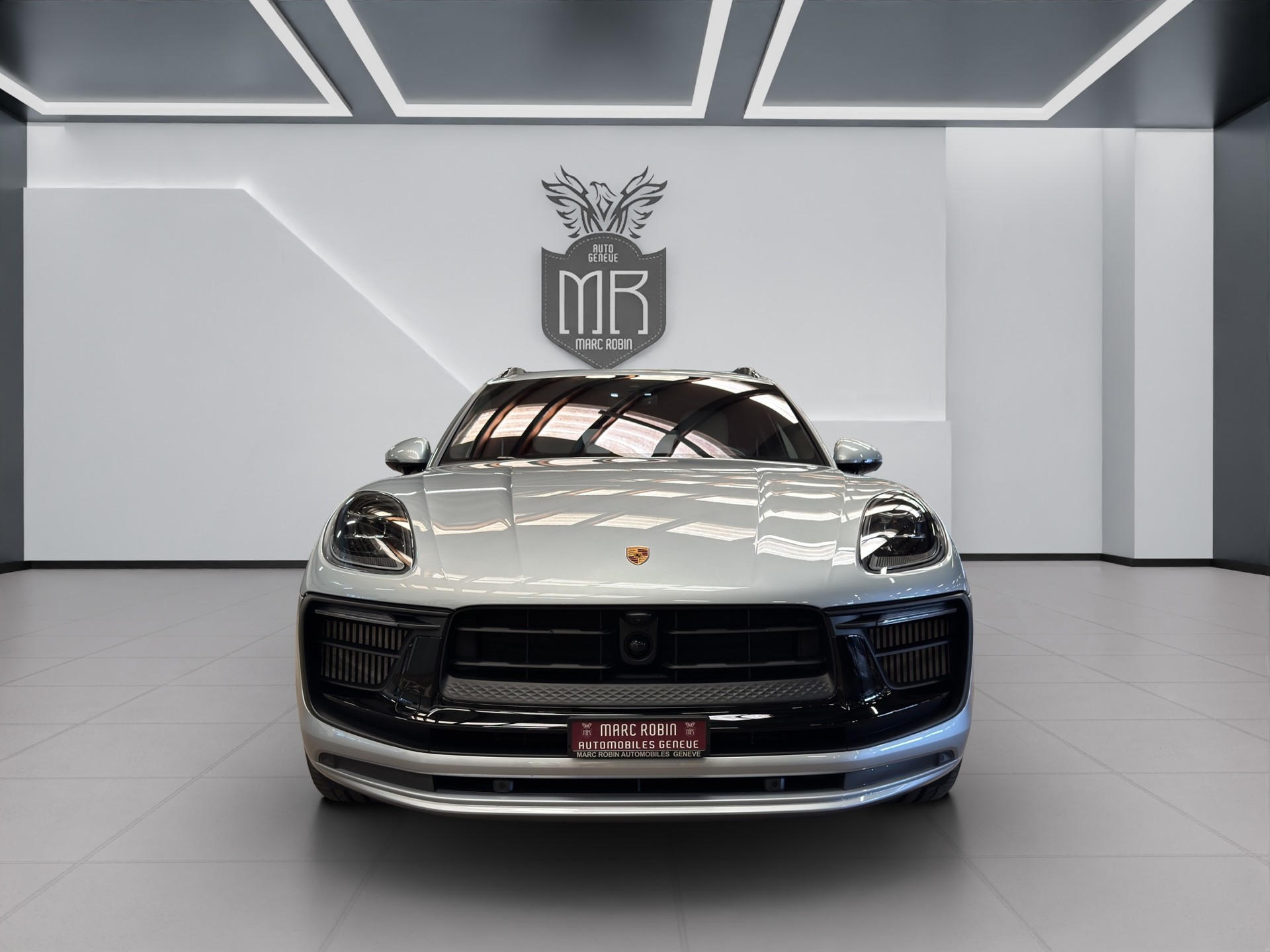 PORSCHE Macan GTS PDK-showroom-element-1