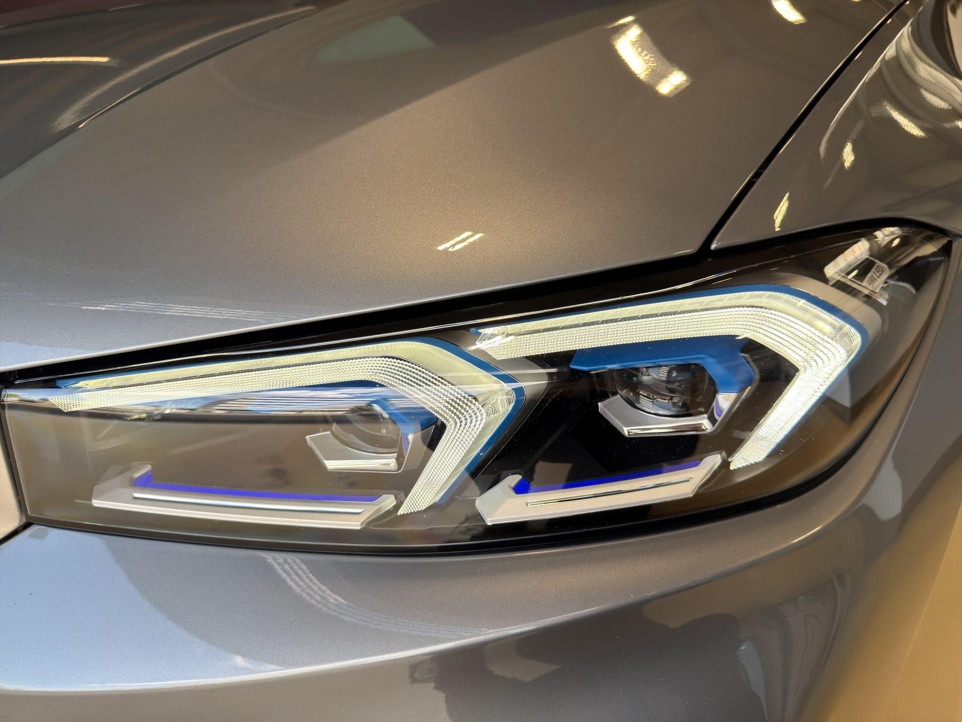 BMW 3er Reihe G21 Touring 320d xDrive-image-5