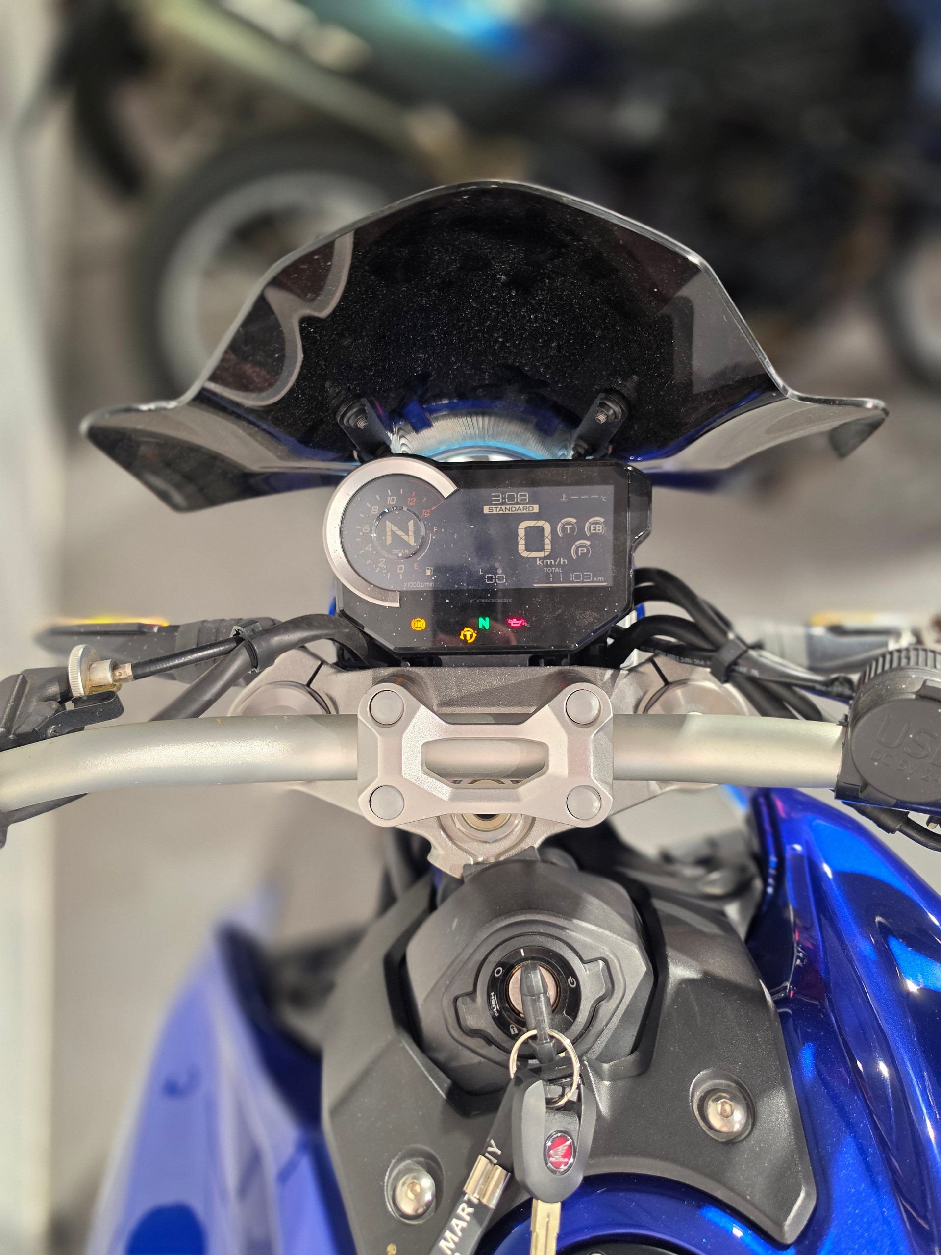 HONDA CB 1000 R ABS-image-8