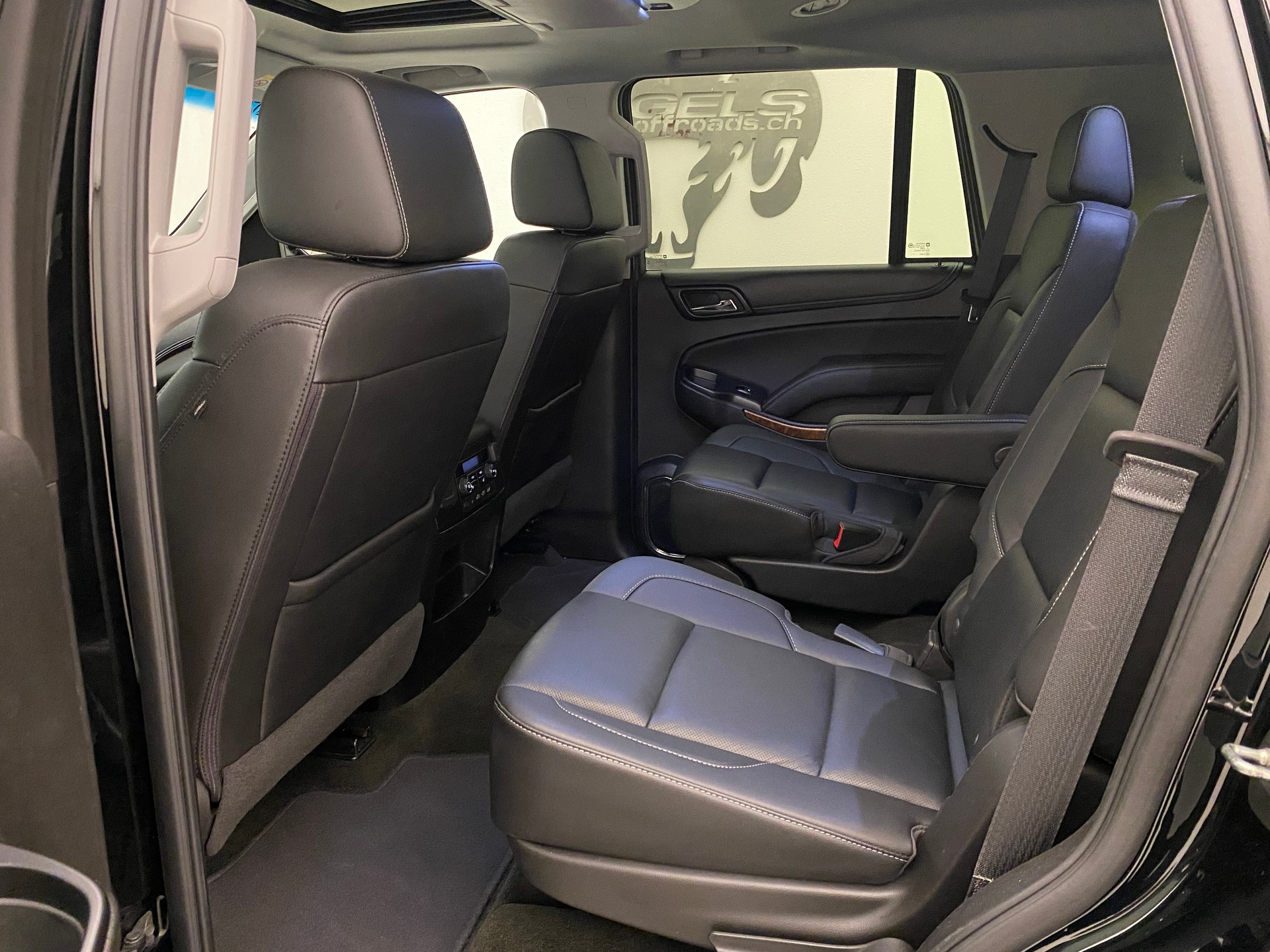 CHEVROLET Tahoe 5.3 Premier-image-13