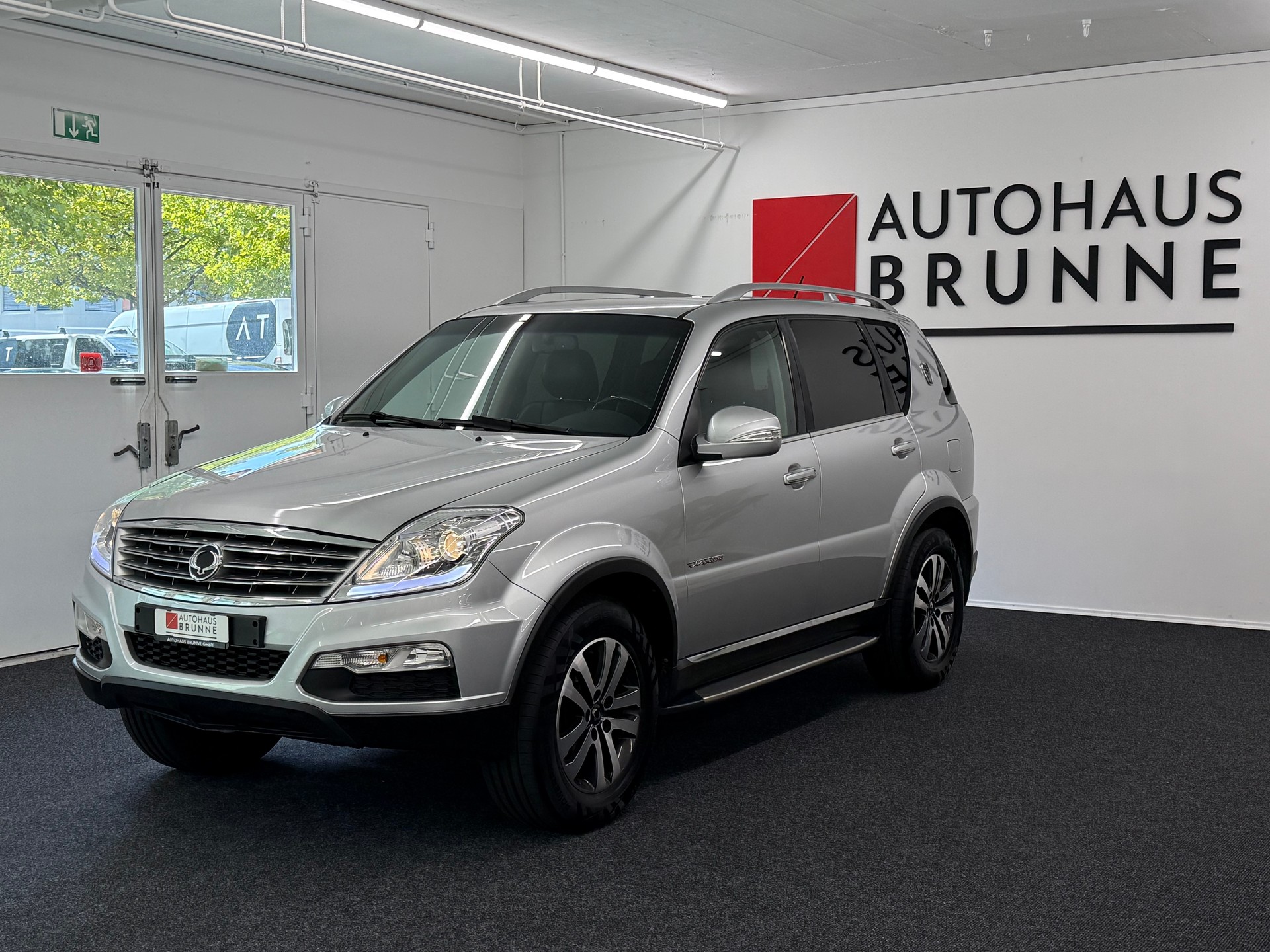 KGM-SsangYong Rexton RX200 e-XDi 4WD 7-Plätzer - AHK
