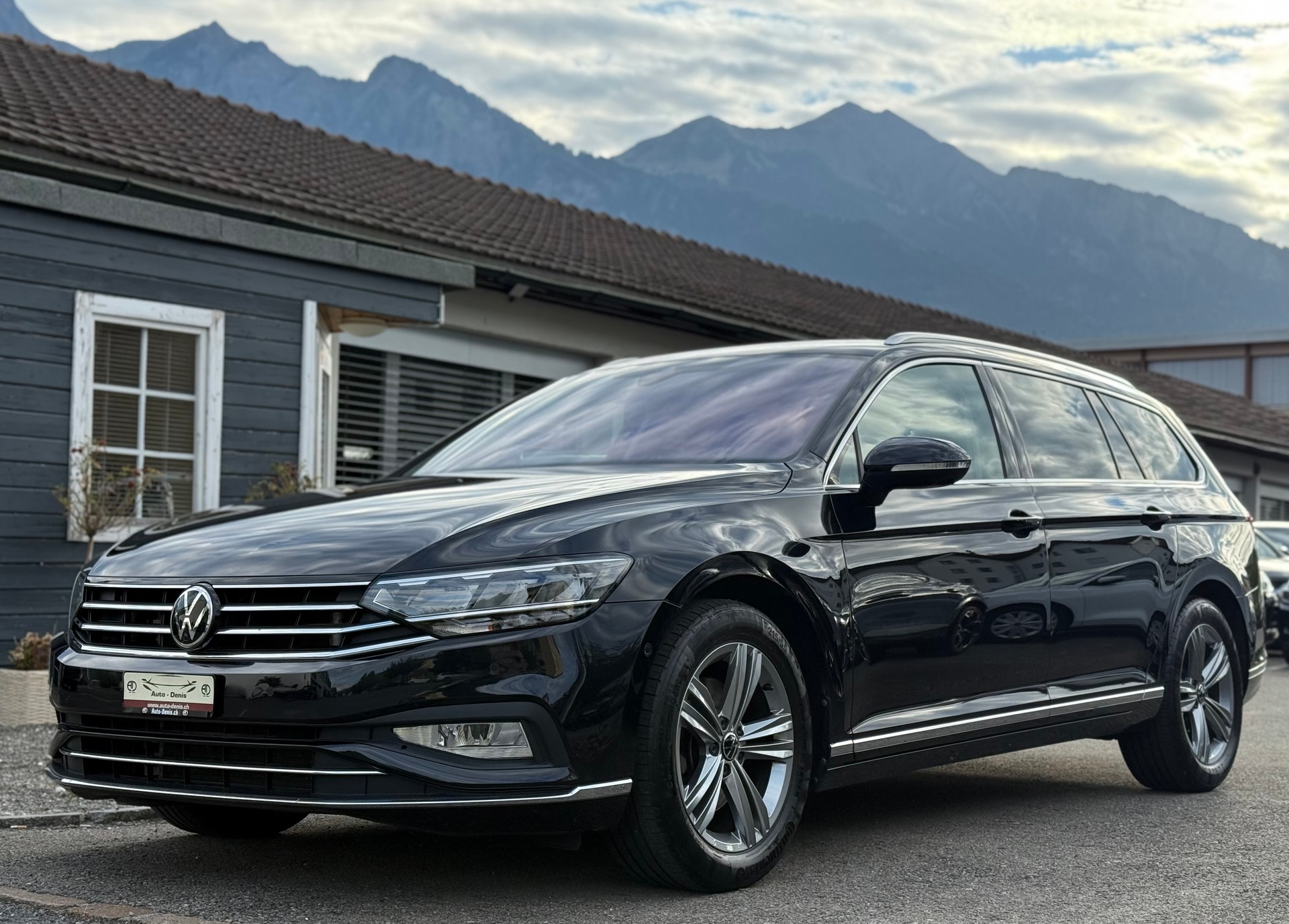 VW Passat Variant 2.0 TDI 200 Elegance DSG 4m
