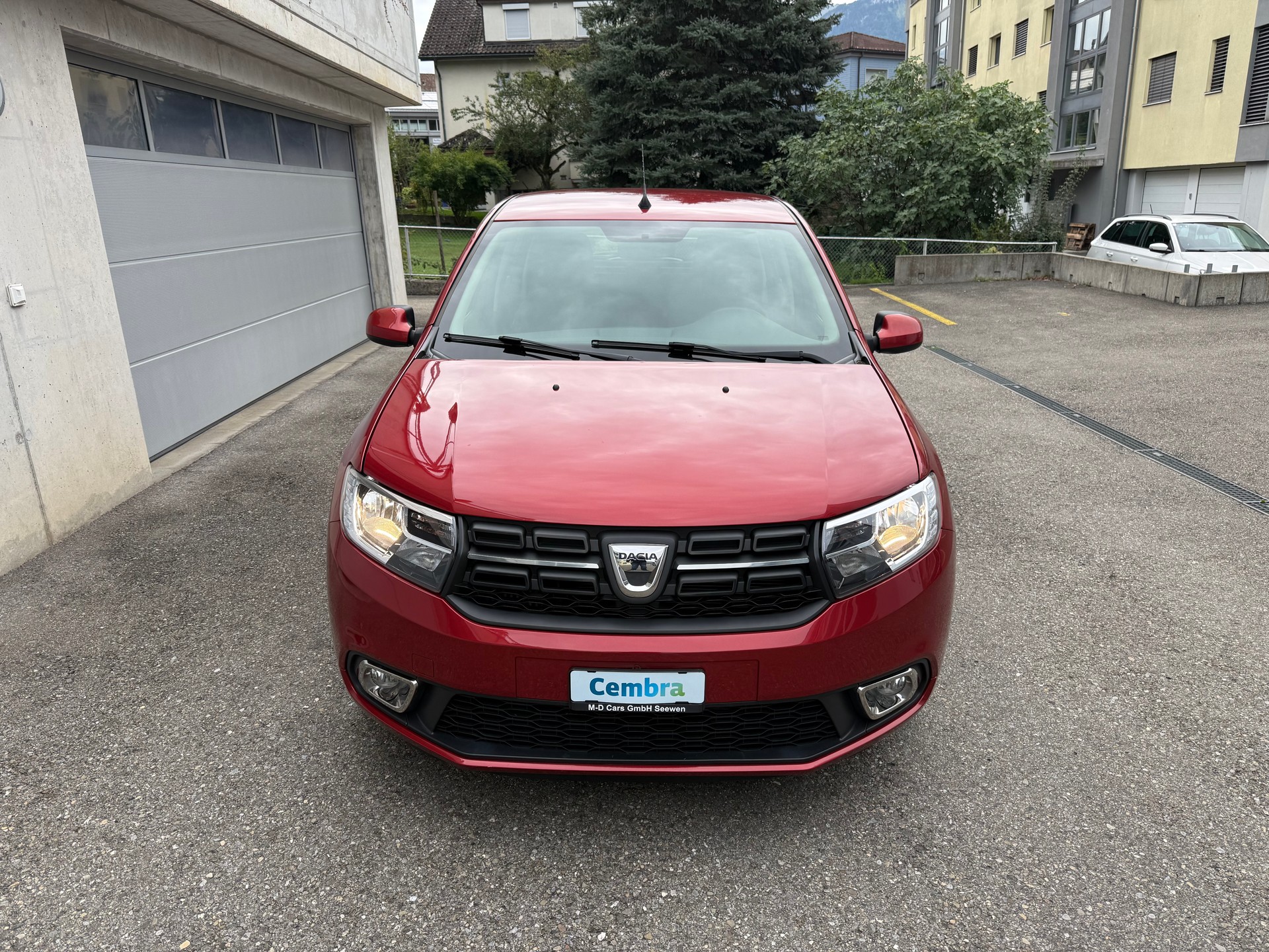 DACIA Sandero TCe 90 Lauréate Automatic-showroom-element-1