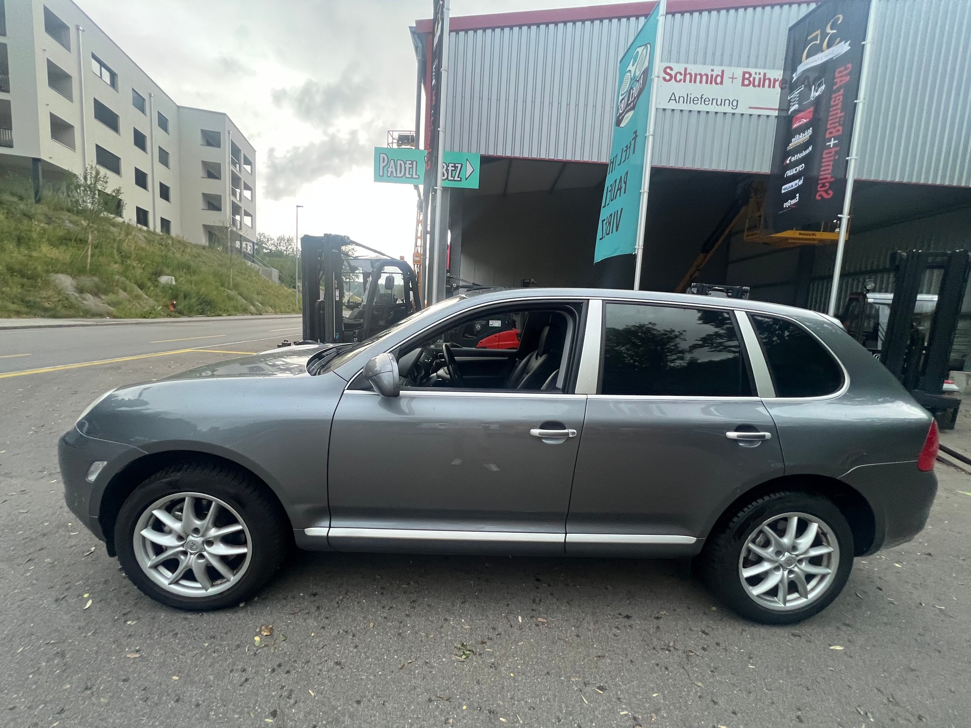 PORSCHE Cayenne S-image-6