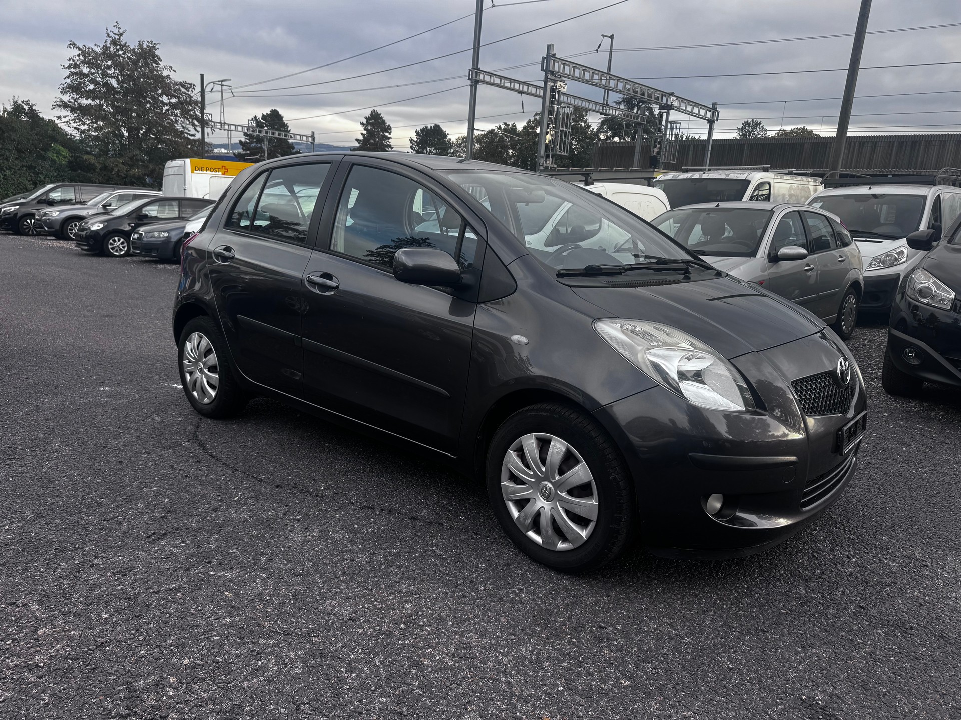 TOYOTA Yaris 1.3 Linea Sol