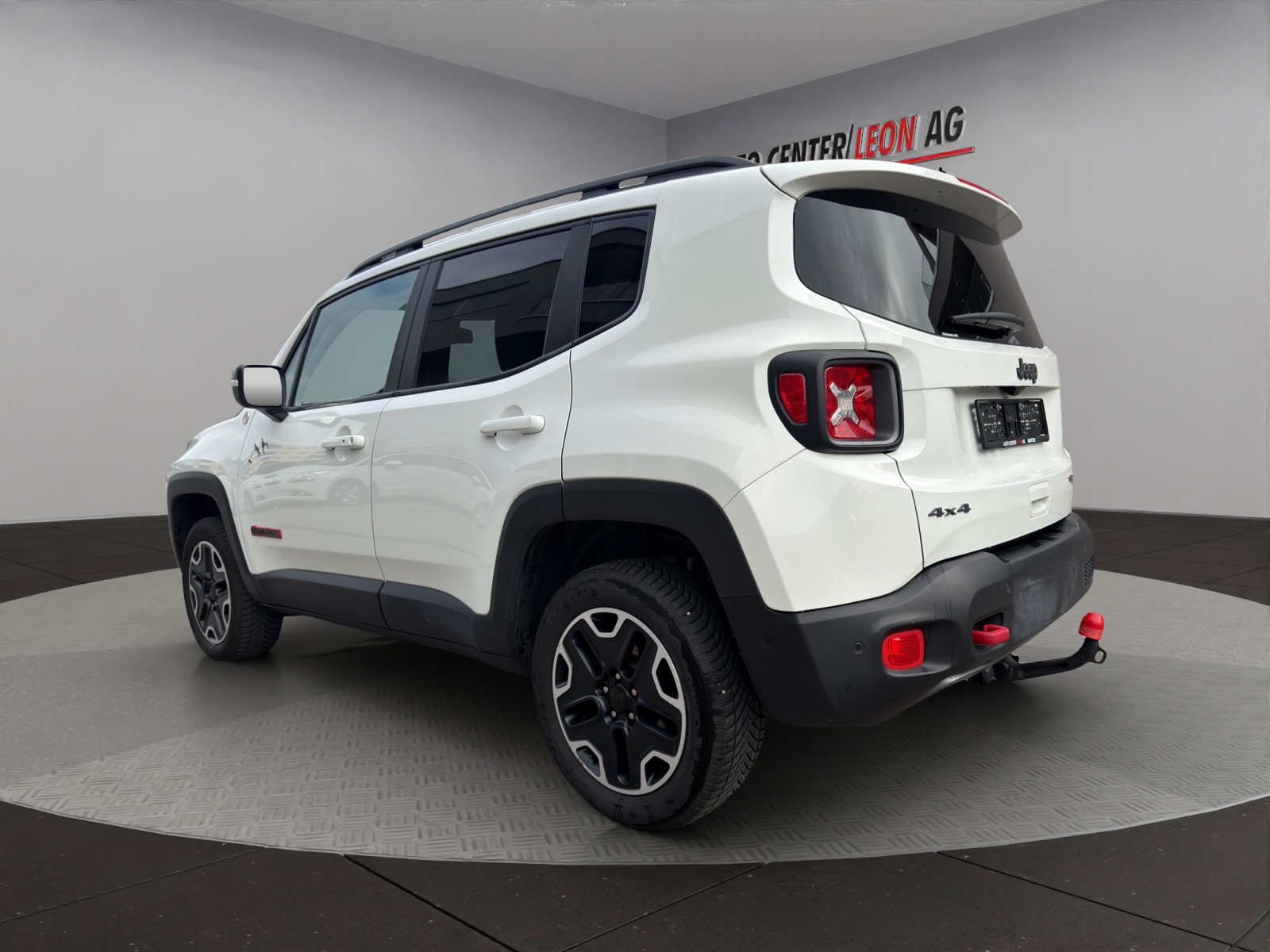 JEEP Renegade 2.0 CRD Trailhawk AWD + Low Range 9ATX-showroom-element-3