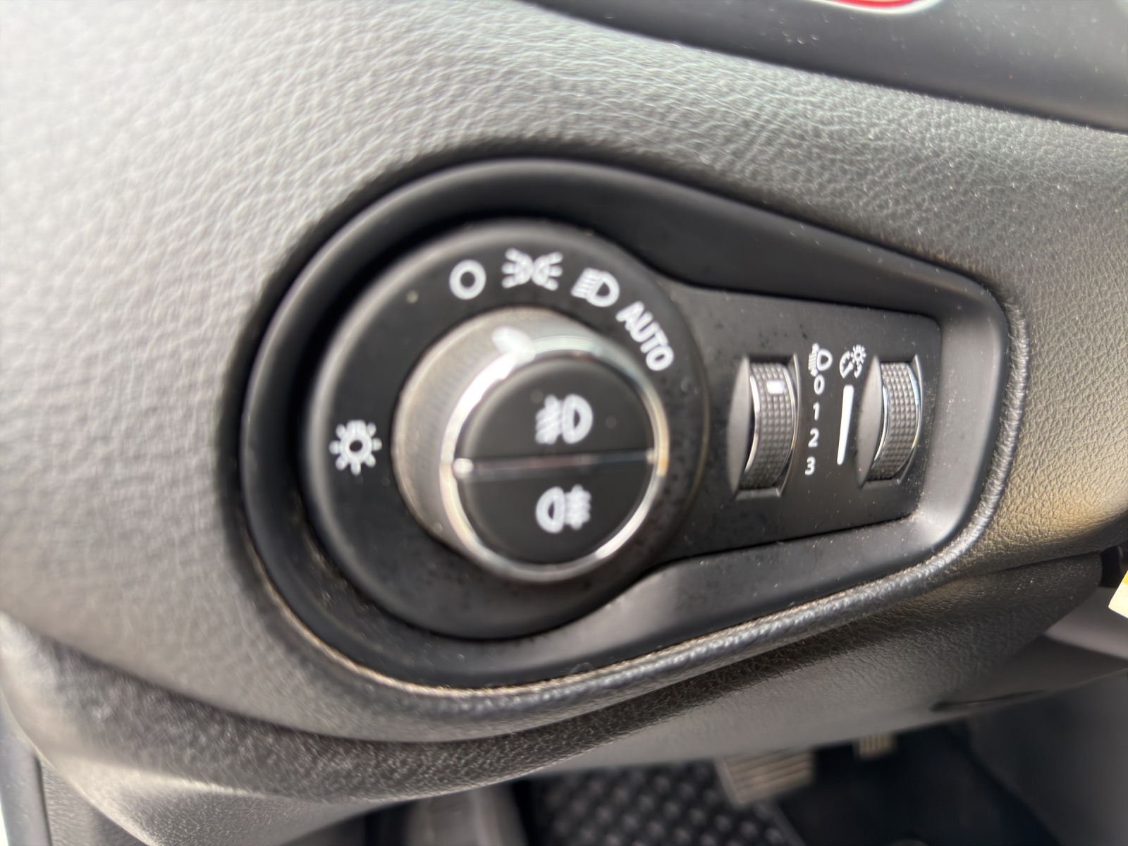 JEEP Renegade 2.0 CRD Trailhawk AWD + Low Range 9ATX-image-25