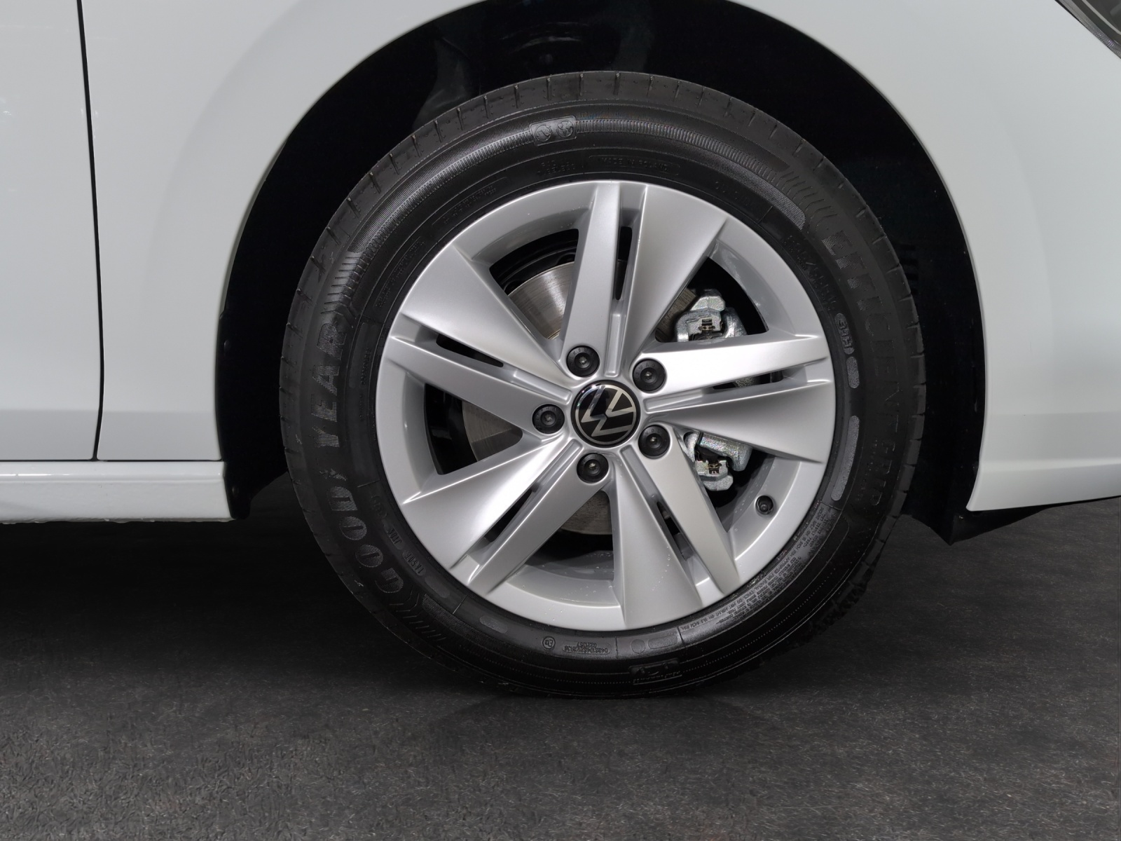 VW Golf 1.5 e TSI mHEV Value DSG-image-4