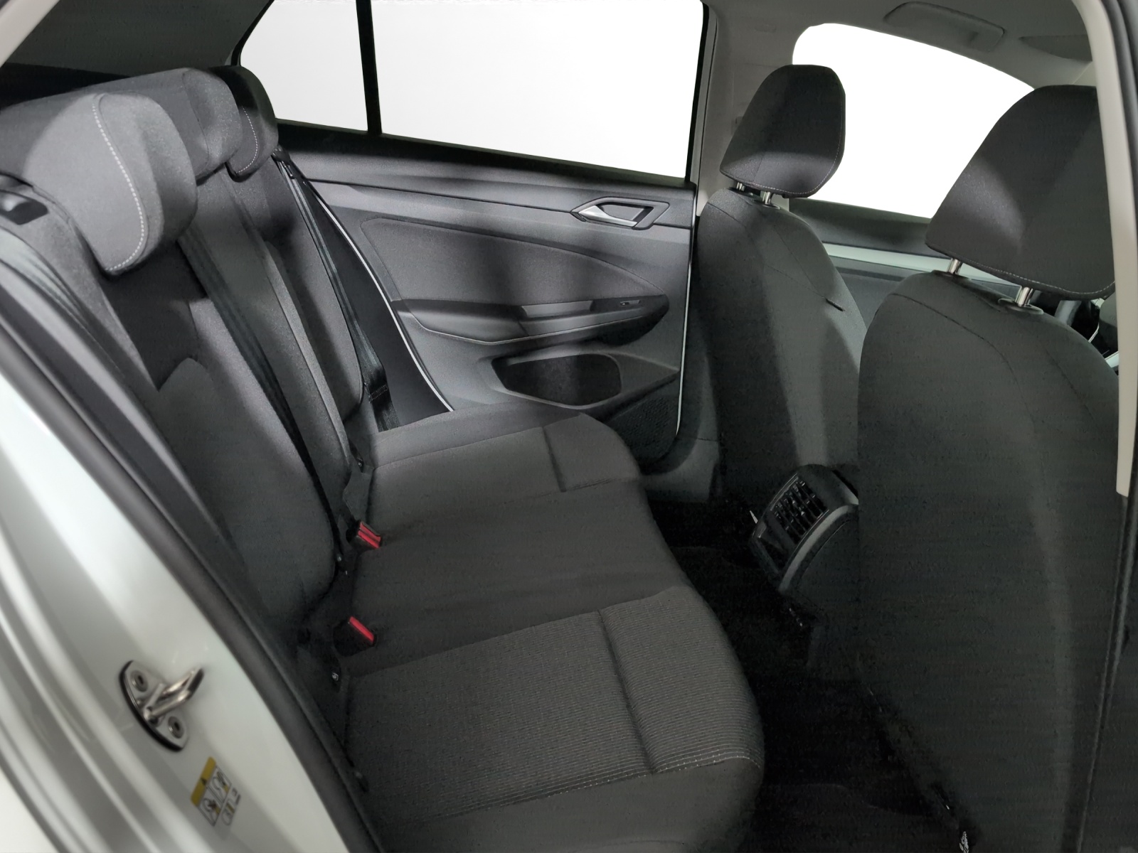 VW Golf 1.5 e TSI mHEV Value DSG-image-8