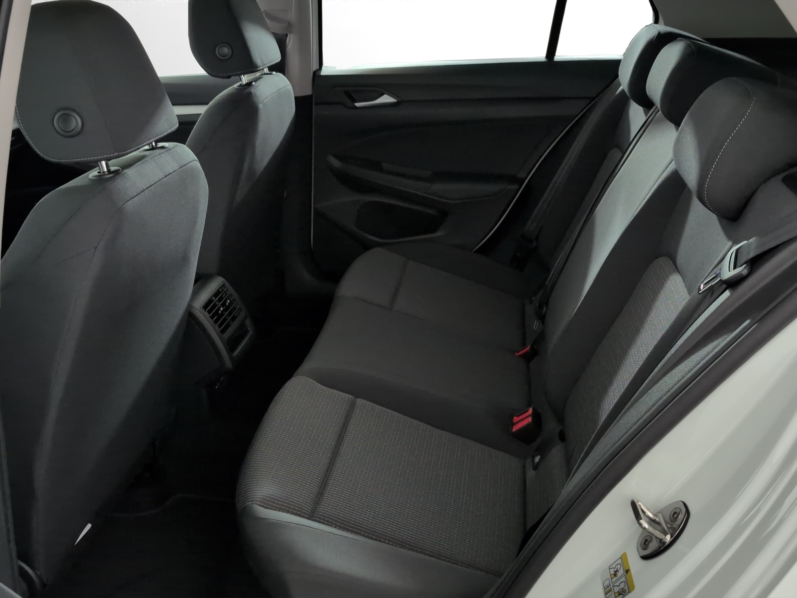 VW Golf 1.5 e TSI mHEV Value DSG-image-7