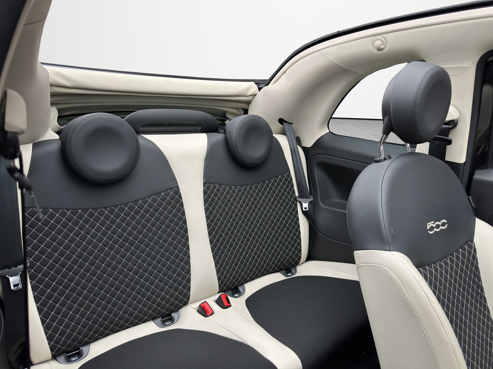 FIAT 500C Cabrio 1.0 N3 MildHybrid Dolcevita-image-13