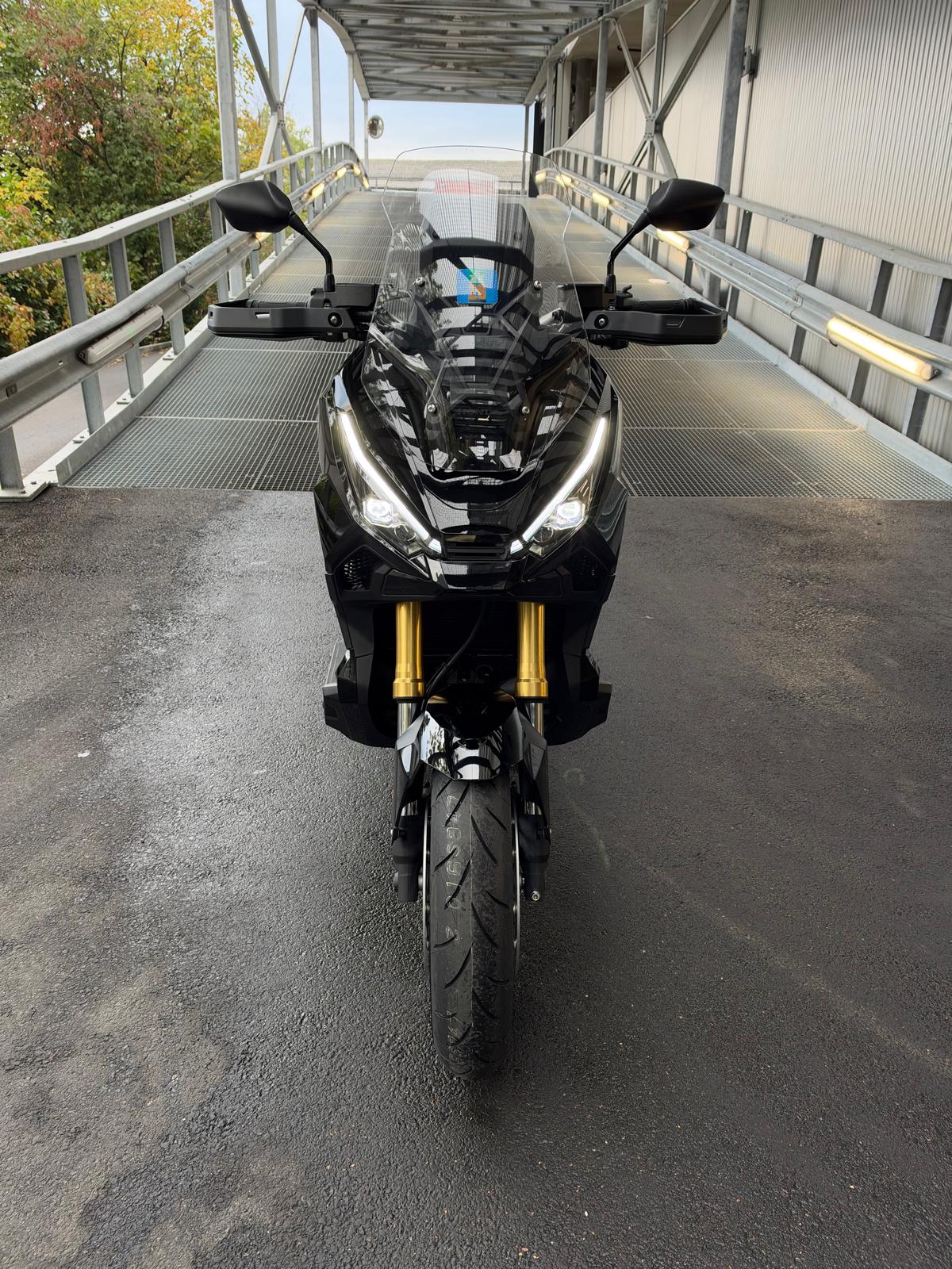 HONDA X-ADV 750-image-5