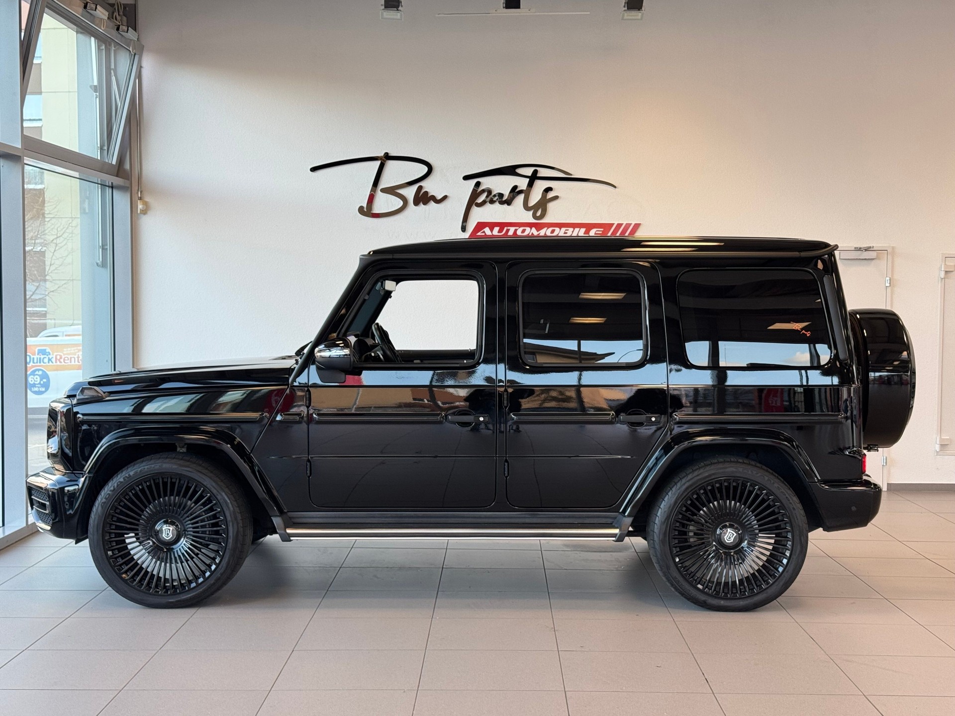 MERCEDES-BENZ G 350 d AMG Line 9G-Tronic-showroom-element-2