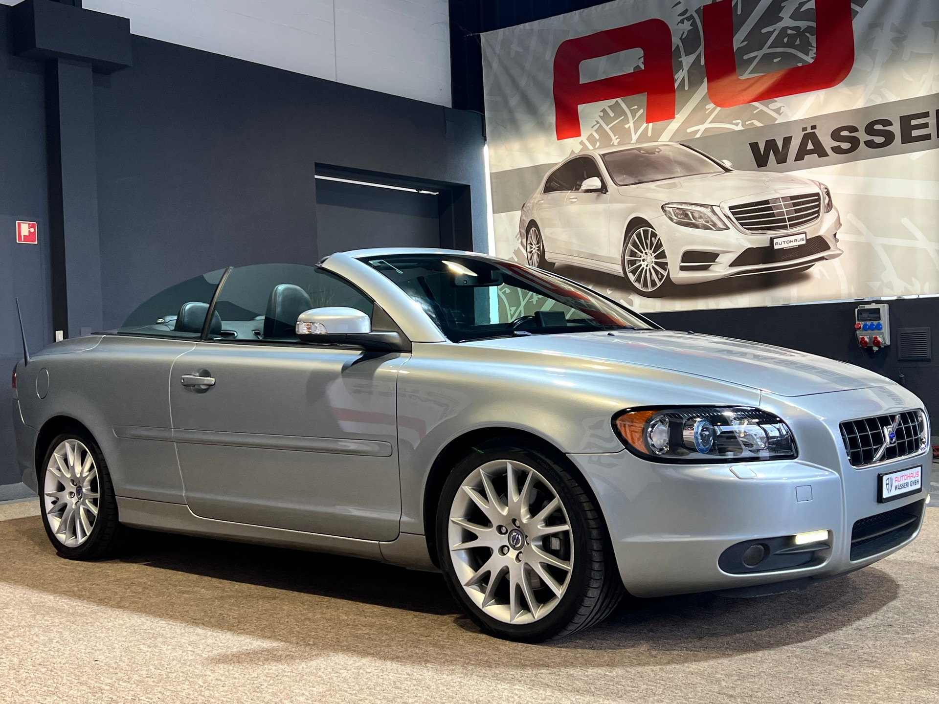 VOLVO C70 T5 Summum Geartronic-image-0