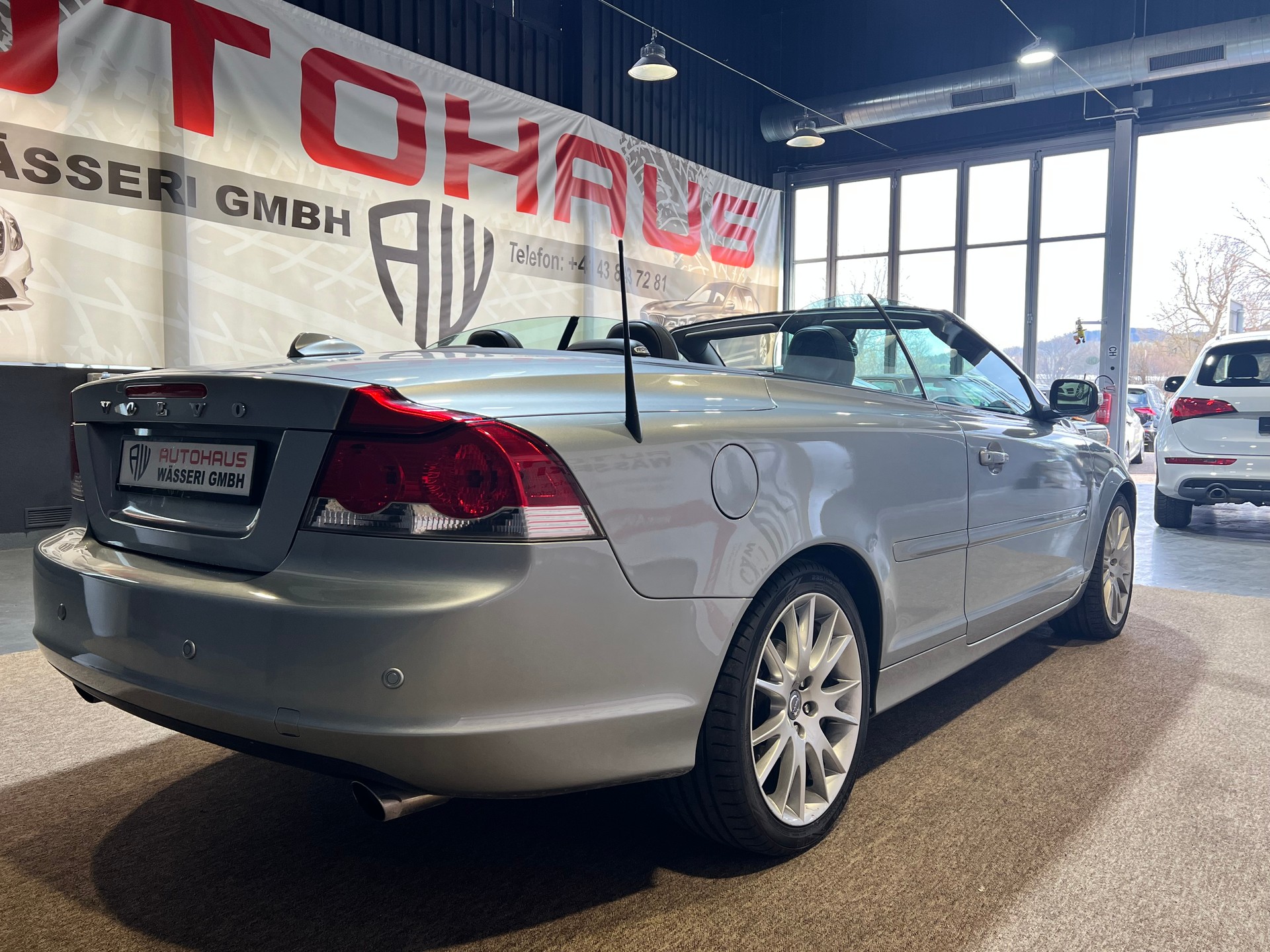 VOLVO C70 T5 Summum Geartronic-image-2