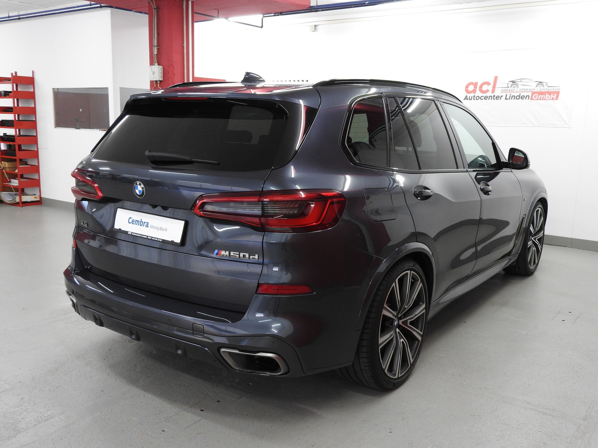 BMW X5 xDrive M50d Steptronic 7 Plätze, AHK, Sitzheizung und Belüftung-image-4